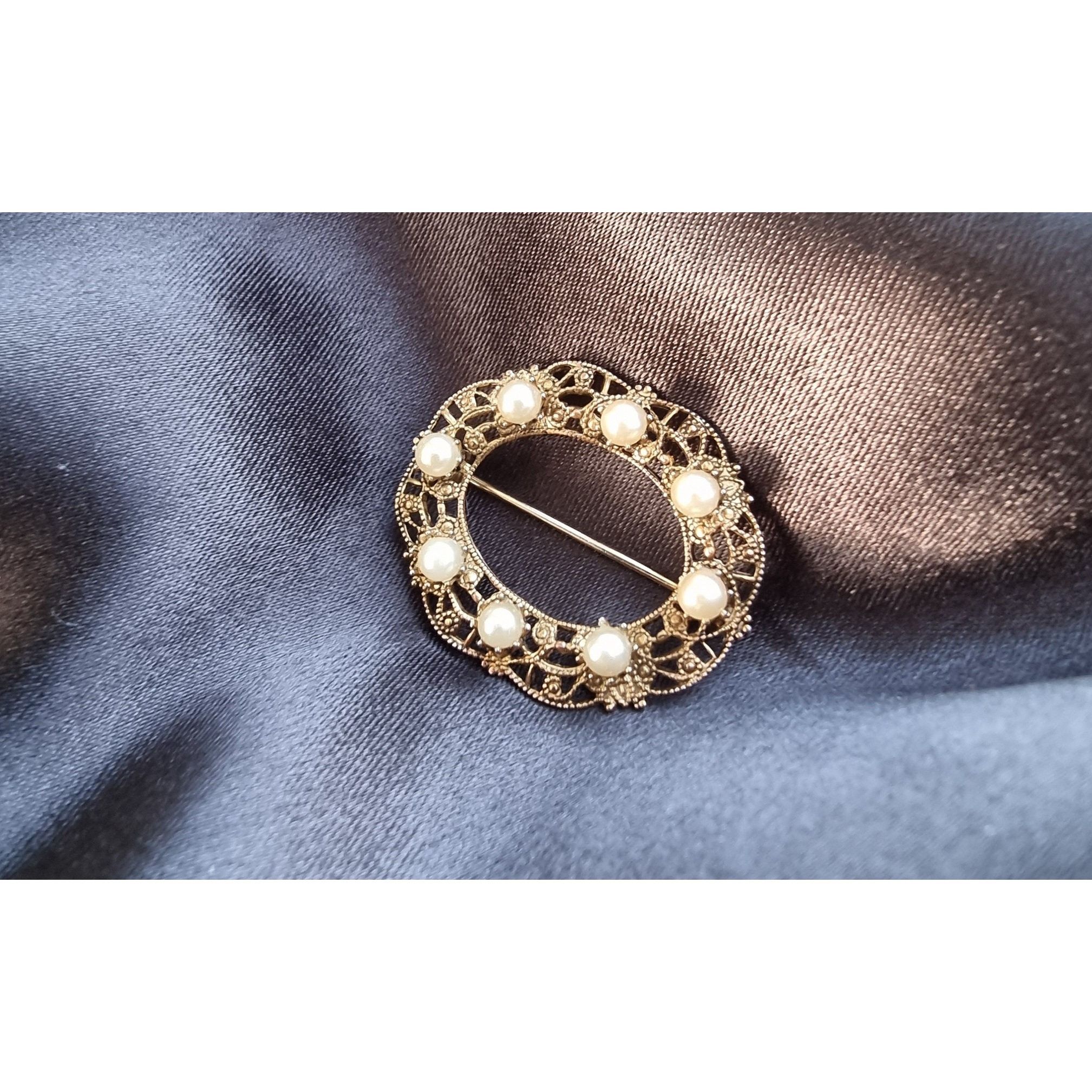 Vintage Vintage Faux Pearl Gold Tone Brooch Pin Size ONE SIZE - 3 Thumbnail
