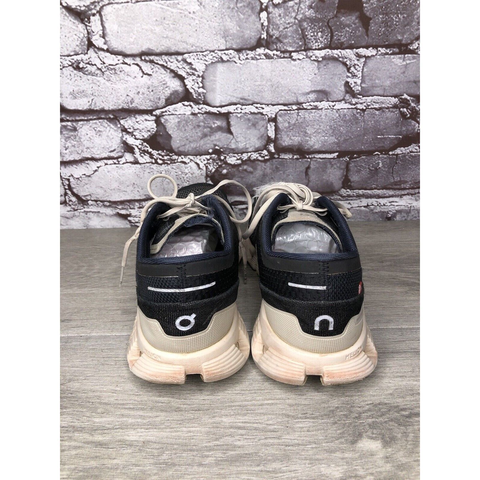 On On Cloud Black White Comfort Gym Lace Up Running Shoes Women Size US 8.5 / IT 38.5 - 4 Thumbnail