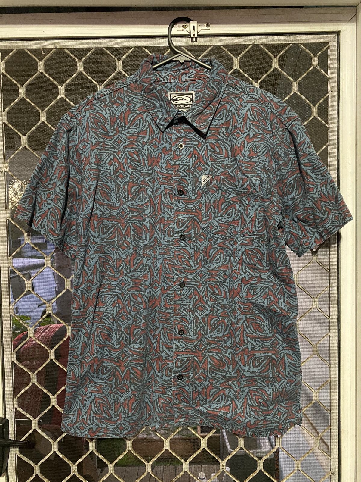 Quiksilver × Vintage Vintage Quiksilver patterned button up shirt Size US L / EU 52-54 / 3 - 1 Thumbnail