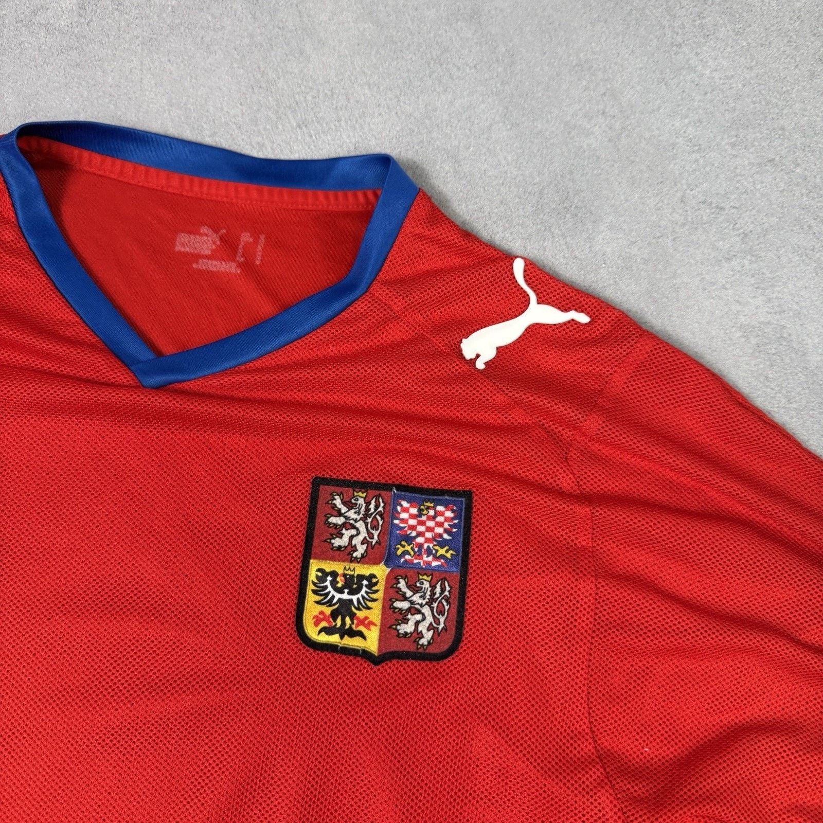 Puma Czech Republic 2008 - 2009 Home football shirt jersey Soccer Size US M / EU 48-50 / 2 - 3 Thumbnail