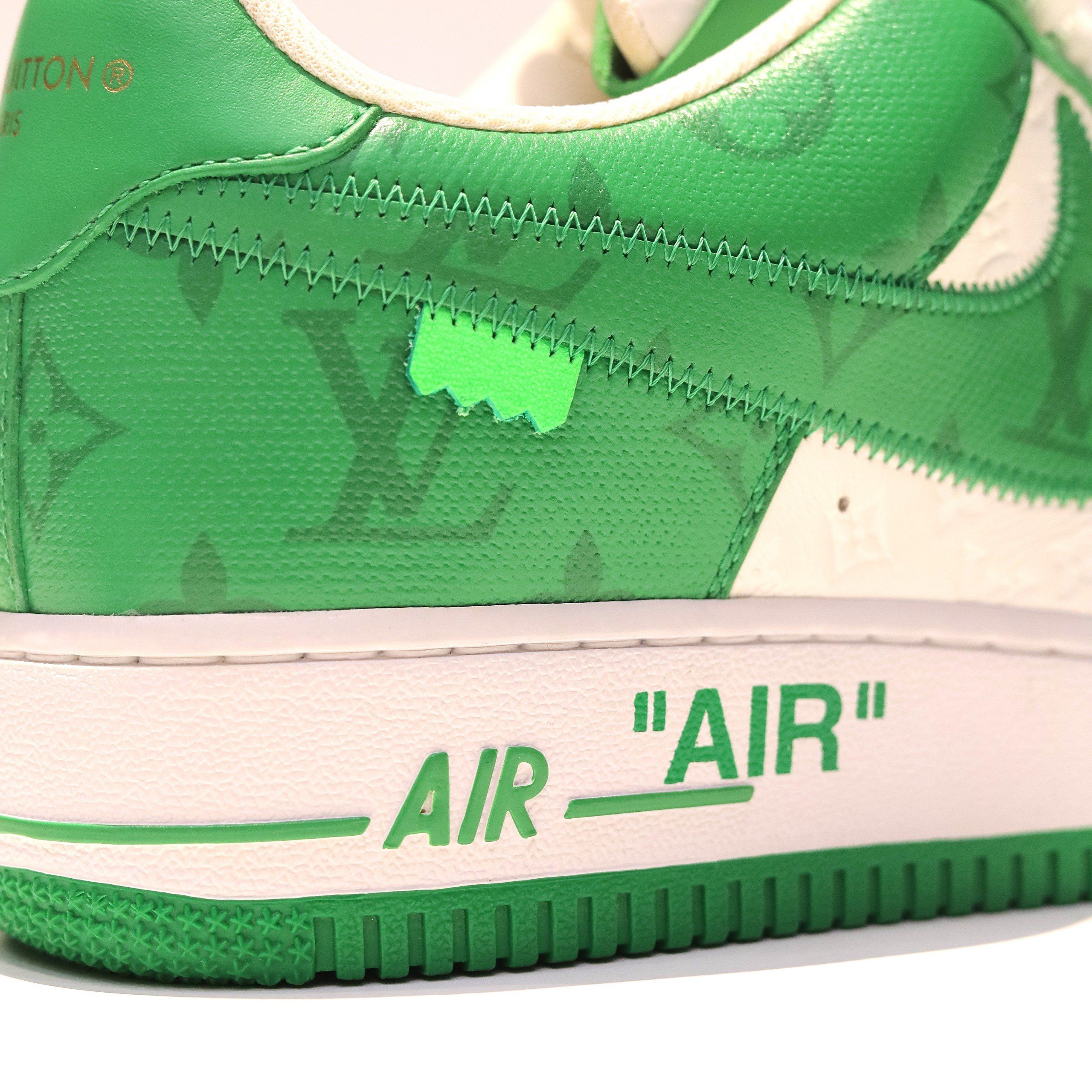 Louis Vuitton LOUIS VUITTON X NIKE AIR FORCE 1 GREEN Size US 8 / EU 41 - 2 Thumbnail