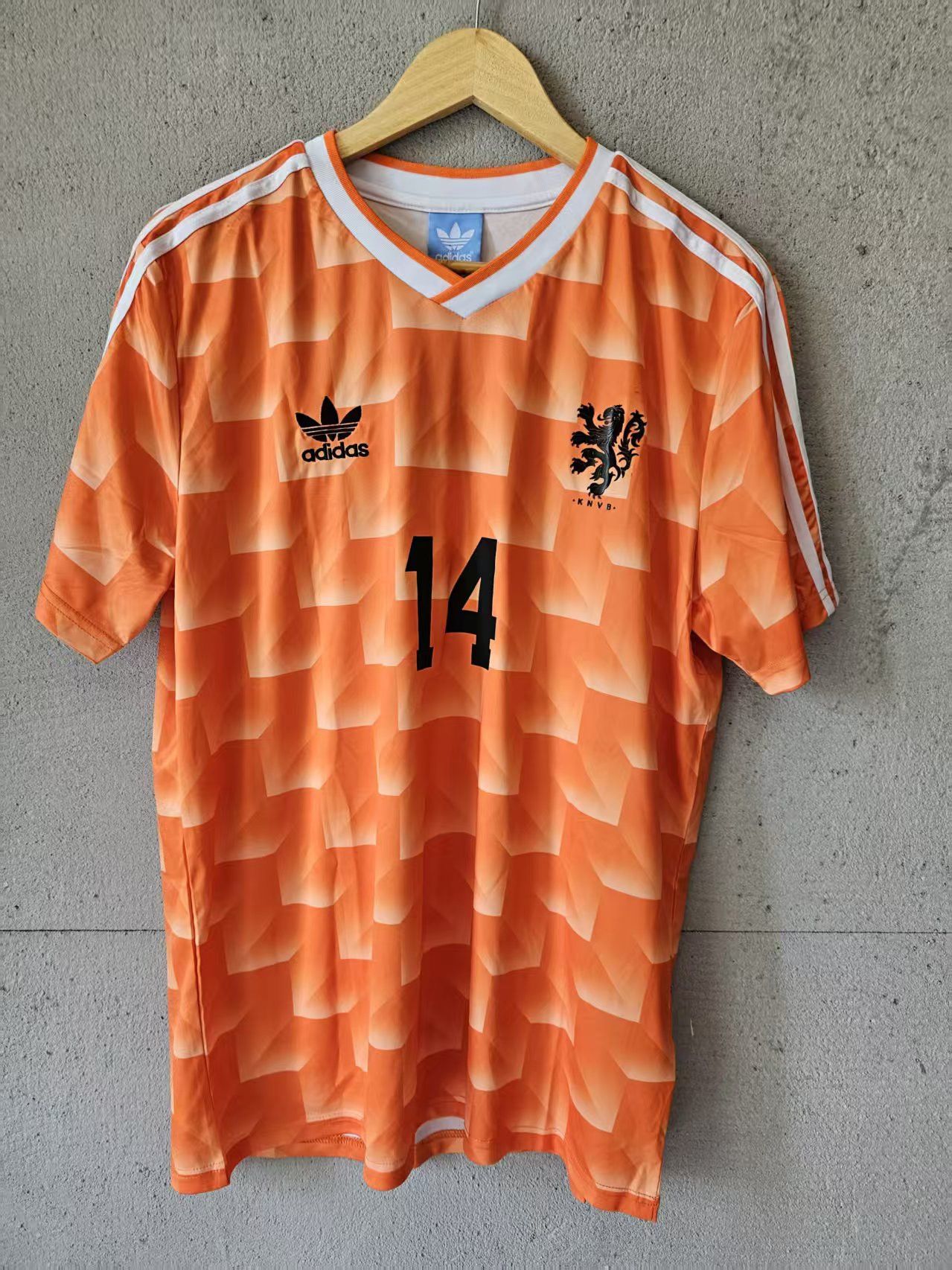 Other VIntage Netherlands #14 Johan Cruyff Jersey Size US XL / EU 56 / 4 - 1 Thumbnail