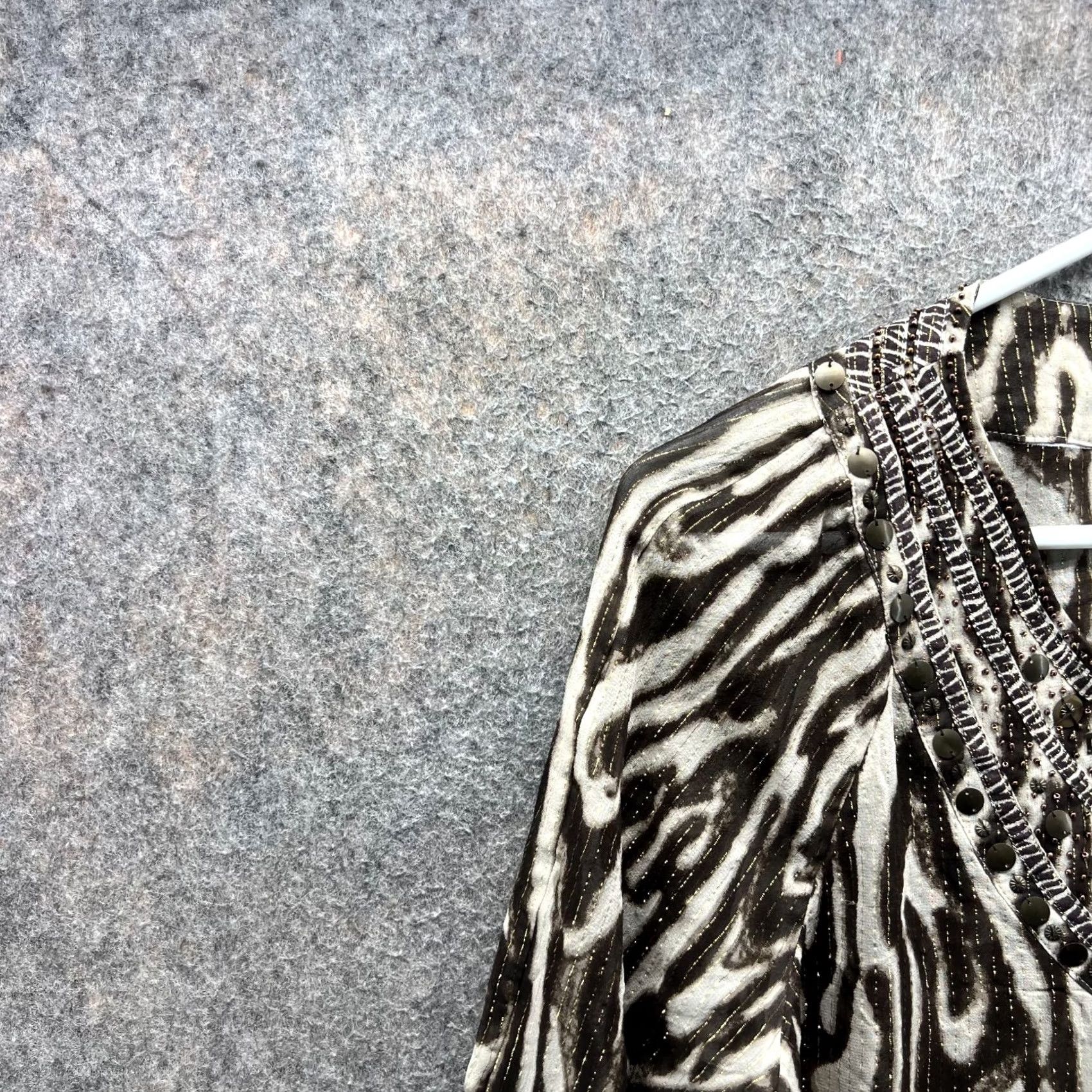 Vintage VINTAGE Chico'S Shirt Womens 1 Brown Dress Zebra Beaded Embellished Silk Metallic Line Size XS / US 0-2 / IT 36-38 - 5 Thumbnail