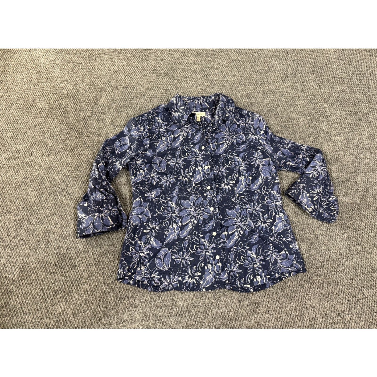 Coldwater Creek Coldwater Creek Button Up Shirt Womens Petite Medium Blue Floral Long Sleeve Blouse Shirt Casual Embroidered Button Cotton Lightweight Classic Size M / US 6-8 / IT 42-44 - 2 Thumbnail