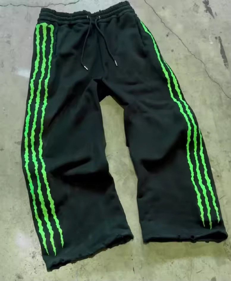 Japanese Brand Triple Stripe Fluorescence Sweatpant Size US 29 - 4 Thumbnail