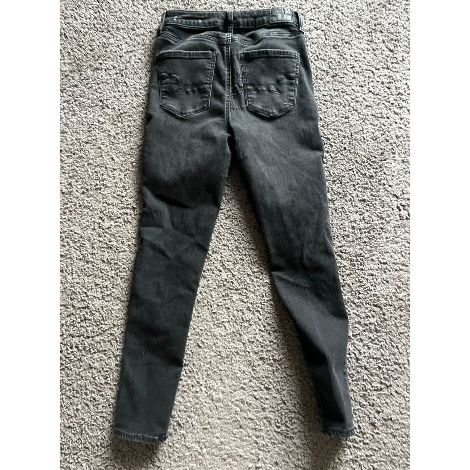 American Eagle Outfitters American Eagle Outfitters Jegging Jeans Women's Short Size 4 Black Super Hi Rise Button Fly Dark Wash Size 27" / US 4 / IT 40 - 3 Thumbnail