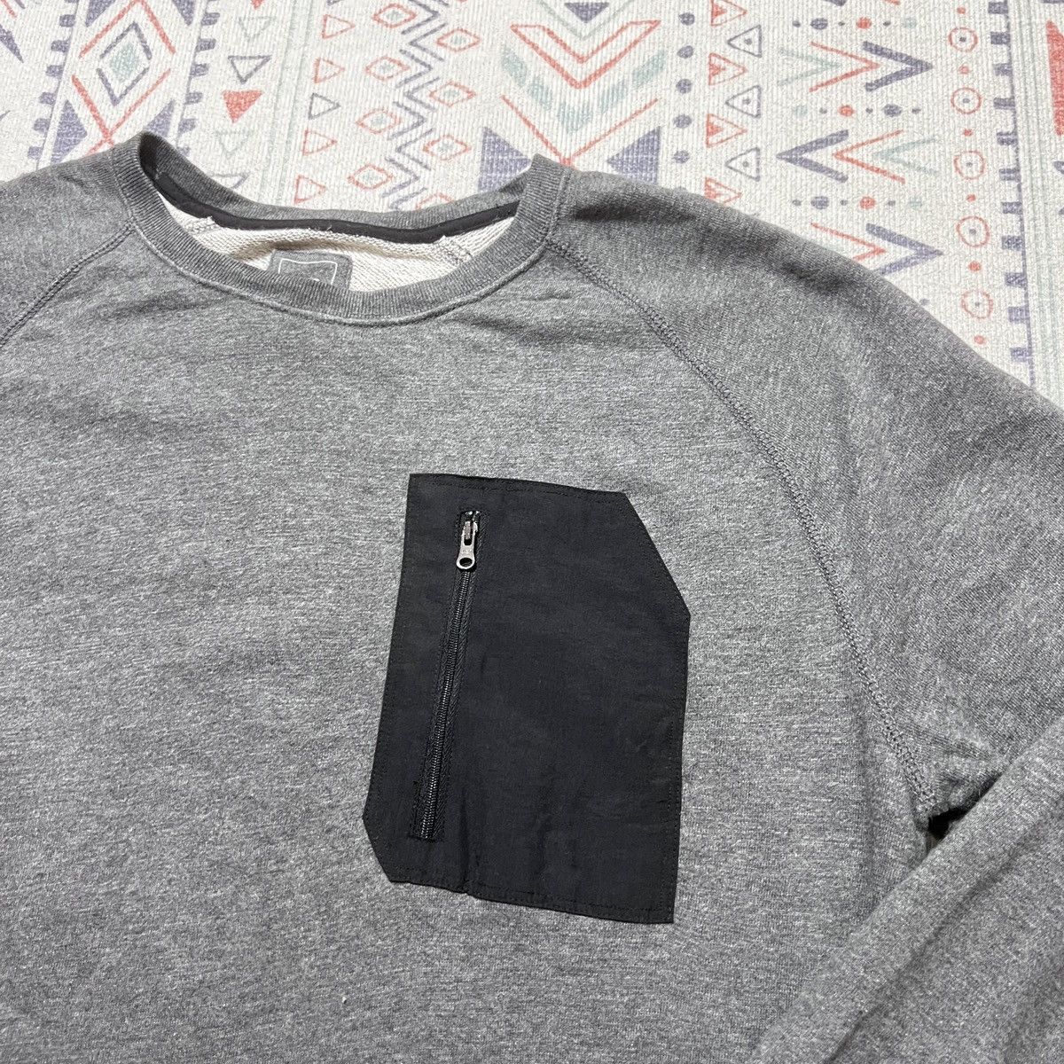 Gap GAP SWEATSHIRT POCKET STYLE COOGI Size US L / EU 52-54 / 3 - 4 Thumbnail