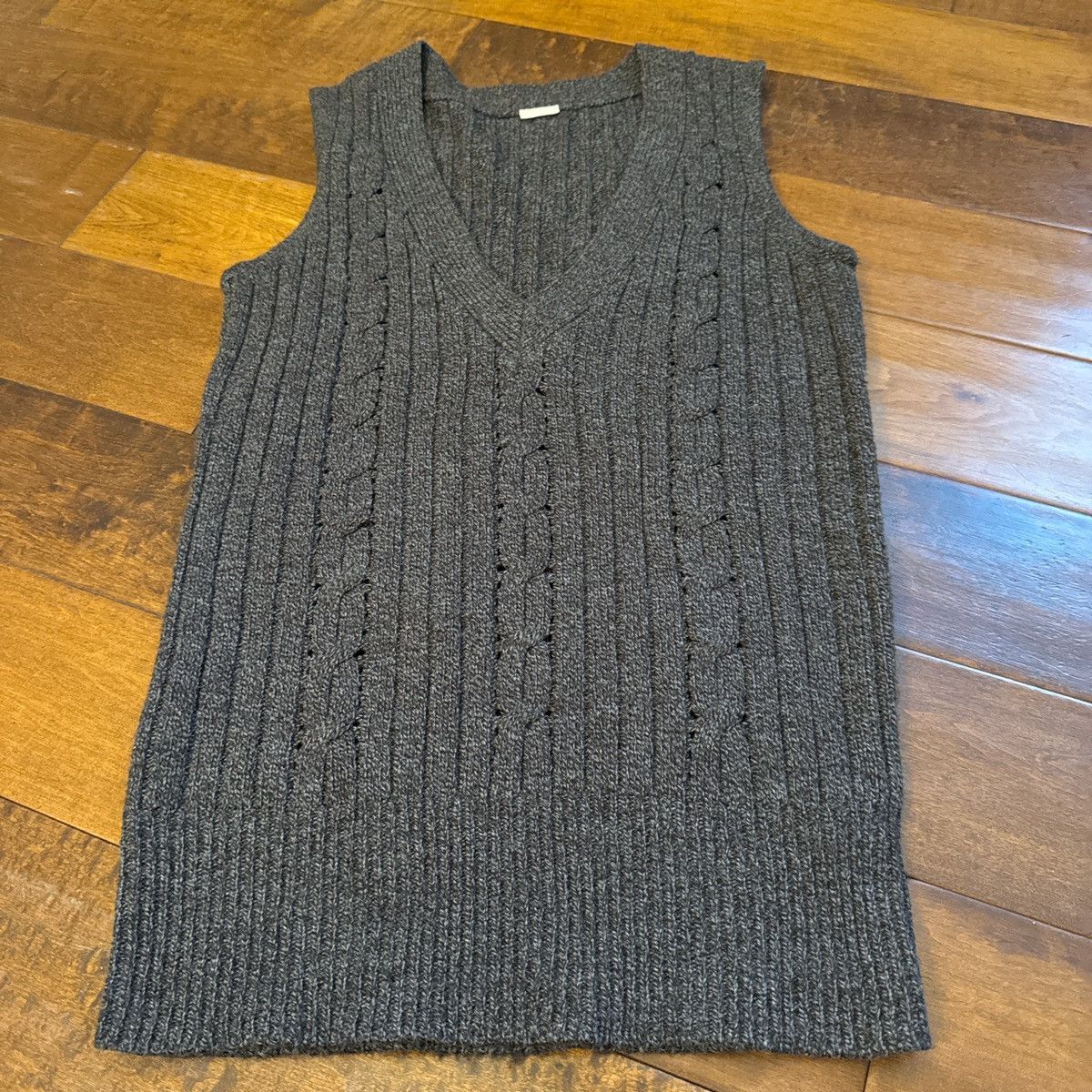 Vintage Brown knitted sweater vest. No tags. Unisex, no tag Size US L / EU 52-54 / 3 - 2 Thumbnail