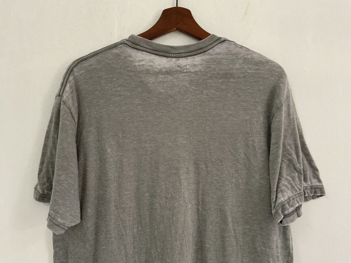 Disney Disney Mickey Mouse Fade 50/50 Tee Size US XL / EU 56 / 4 - 5 Thumbnail