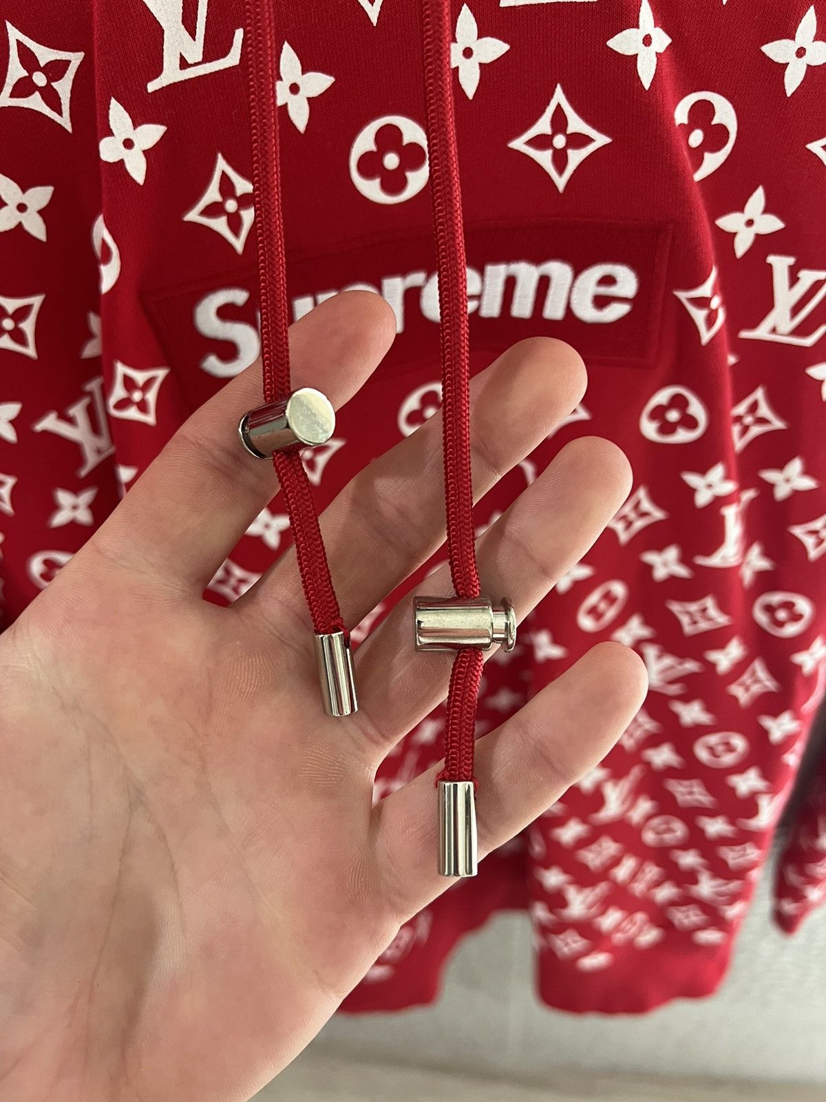 Louis Vuitton × Supreme Supreme LV BOGO Hoodie Size US S / EU 44-46 / 1 - 4 Thumbnail