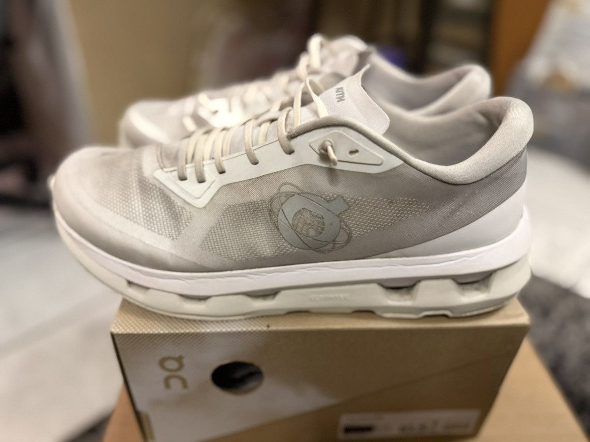 Kith × On Cloudzone Kith White Ice RARE Size US 10.5 / EU 43-44 - 5 Thumbnail