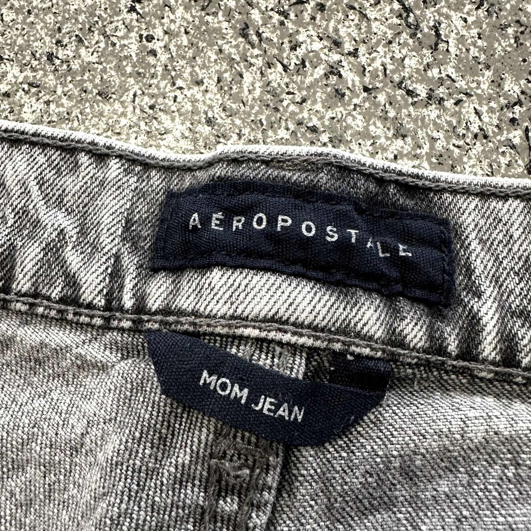 Vintage Aeropostale Jeans Women 2 26x28 High Rise Mom Jean Aero Raw Hem Gray Size 26" / US 2 / IT 38 - 4 Thumbnail