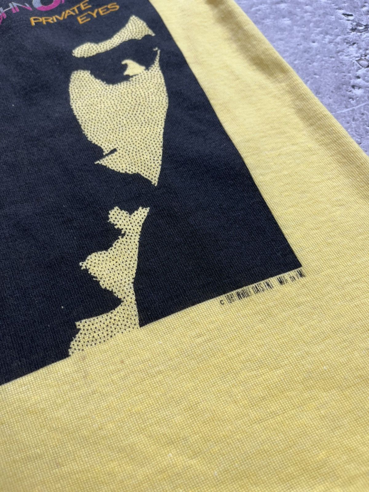 Band Tees 1981 Hall & Oates Tour T-Shirt Women’s Made in USA Size L Size L / US 10 / IT 46 - 6 Thumbnail