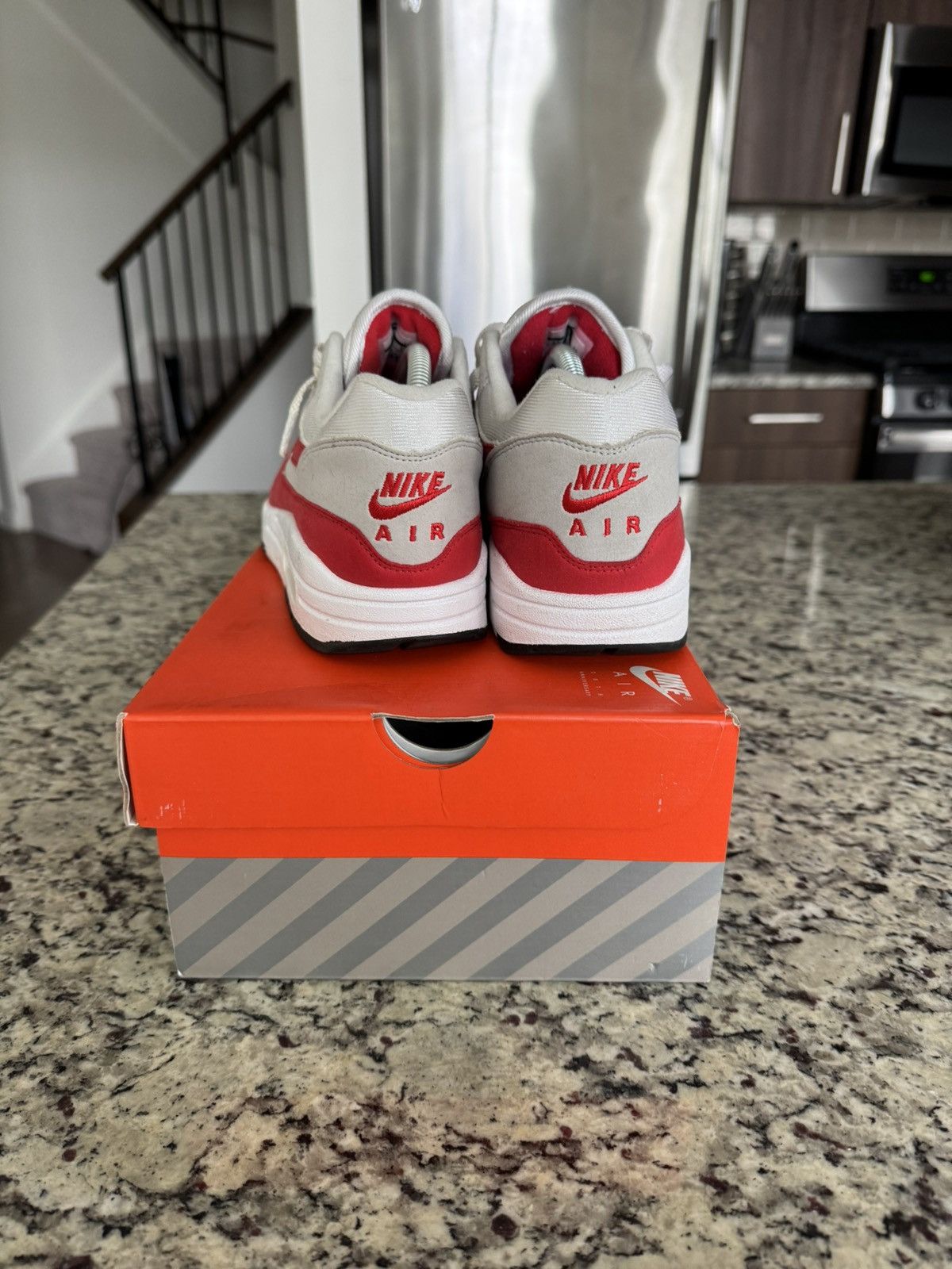 Nike Nike Air Max 1 “Anniversary Red” 2018 Size US 8 / EU 41 - 5 Thumbnail