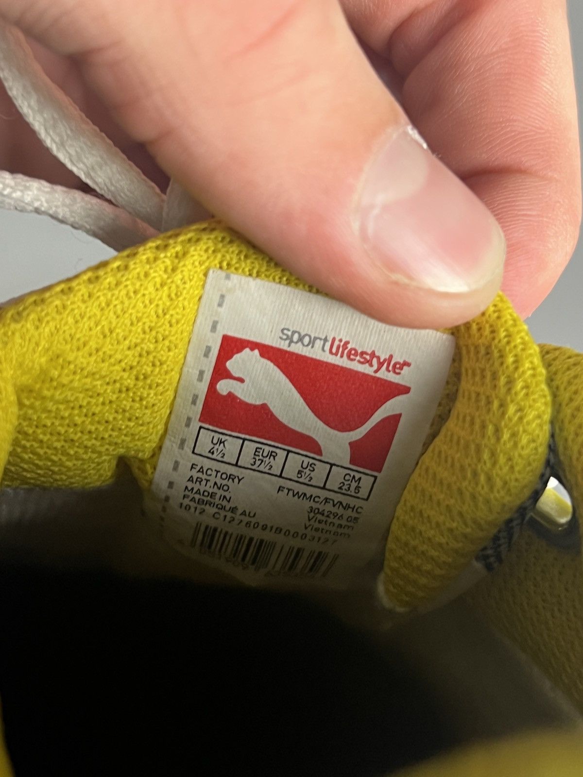 Ferrari × Puma Vintage Puma Speedcat Ferrari Racing Suede Y2K Sneakers Size US 5.5 / EU 38 - 7 Thumbnail