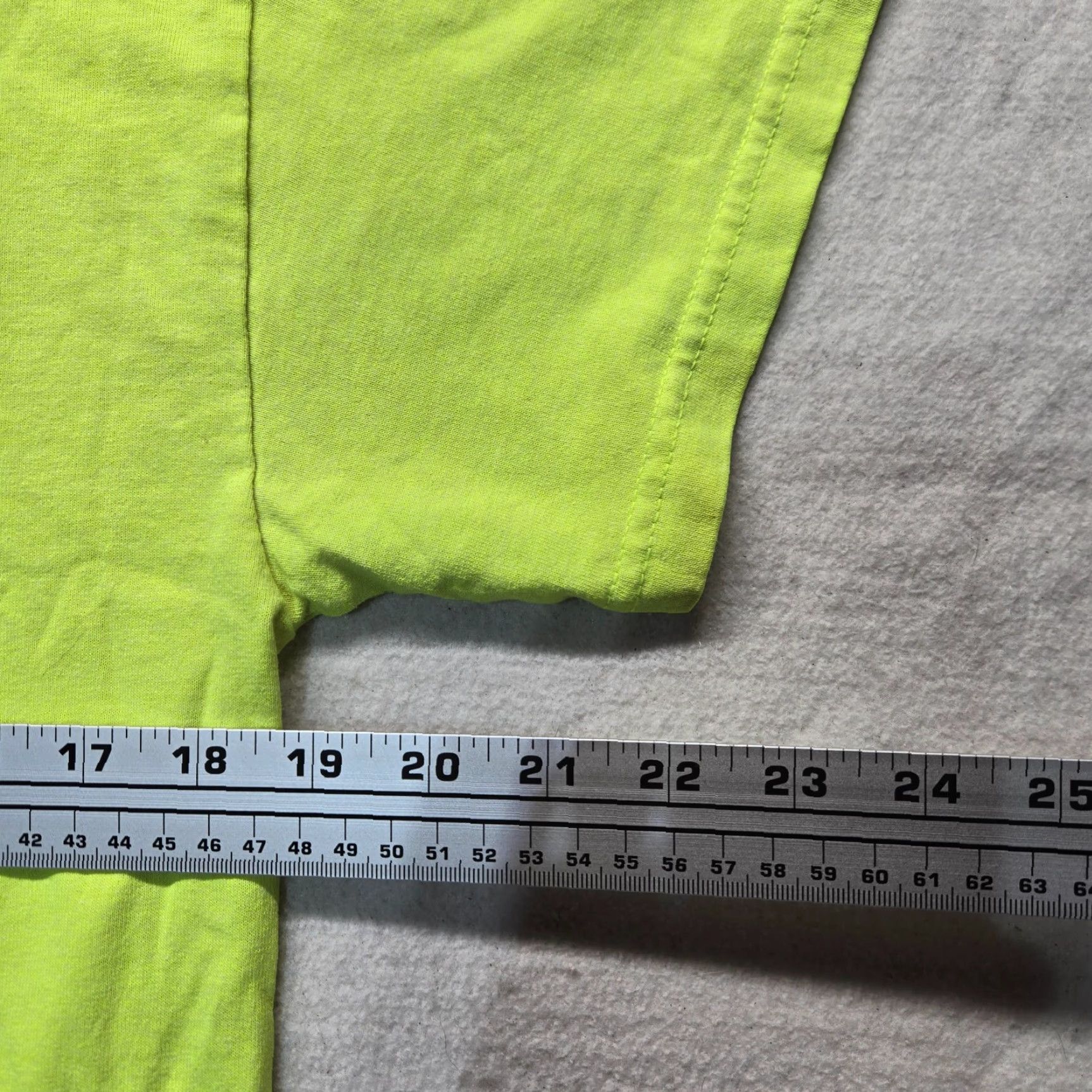 Realtree REALTREE Shirt Men Size M Yellow Neon T-Shirt Outdoor Hunting Archery Deer Graphic Print Logo Size US M / EU 48-50 / 2 - 7 Thumbnail
