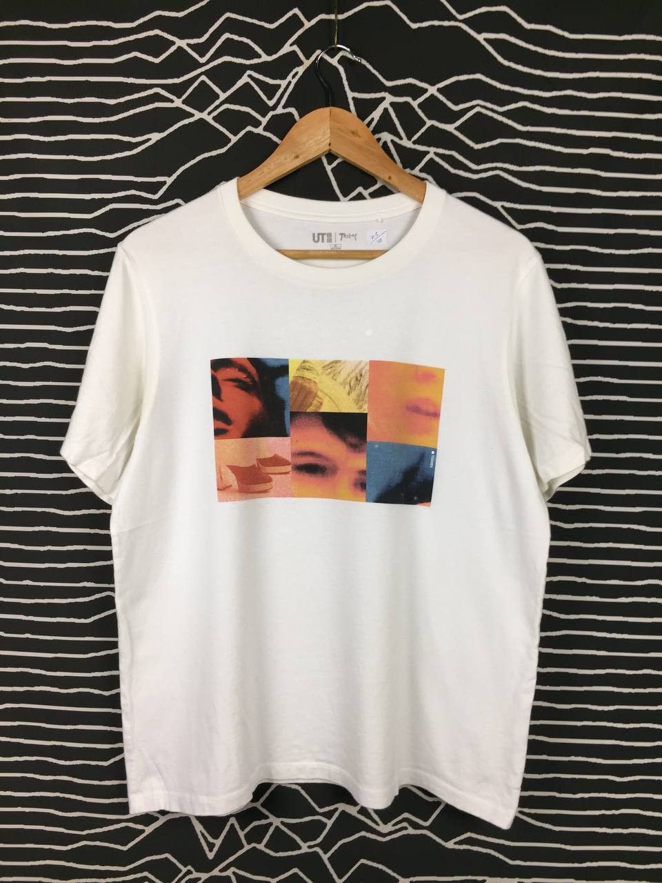 Band Tees Uniqlo X Troye Sivan Potrait Graphic Tee Size US XL / EU 56 / 4 - 1 Thumbnail