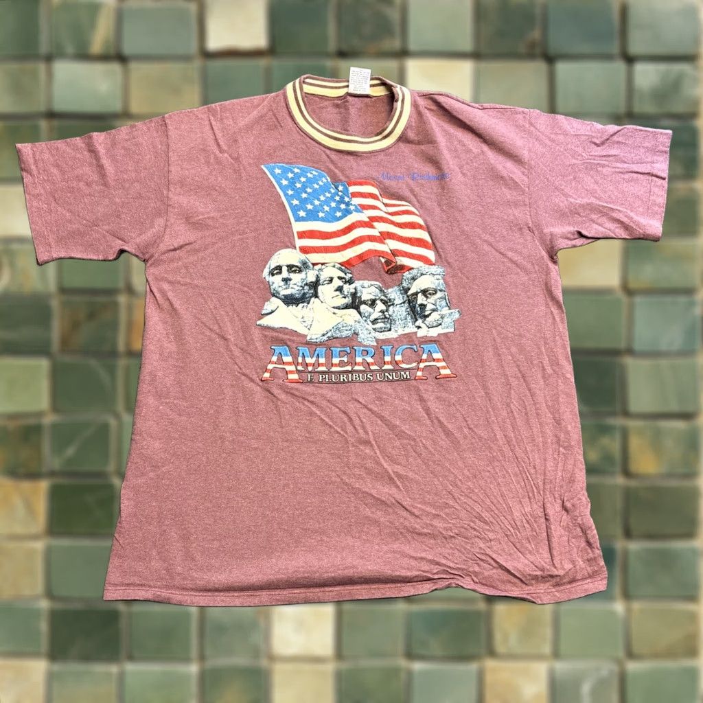 Vintage VINTAGE 90s Cal Cru T Shirt Mount Rushmore E Pluribus Unum America Graphic XL Flag Mens Shirt Size US XL / EU 56 / 4 - 1 Thumbnail