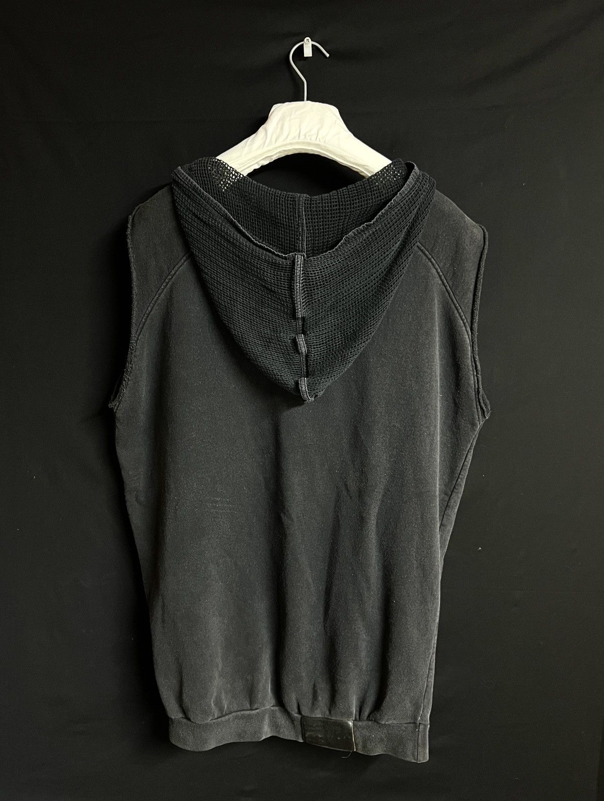 Raf Simons 2003 NET HAT SLEEVELESS Size US M / EU 48-50 / 2 - 4 Thumbnail