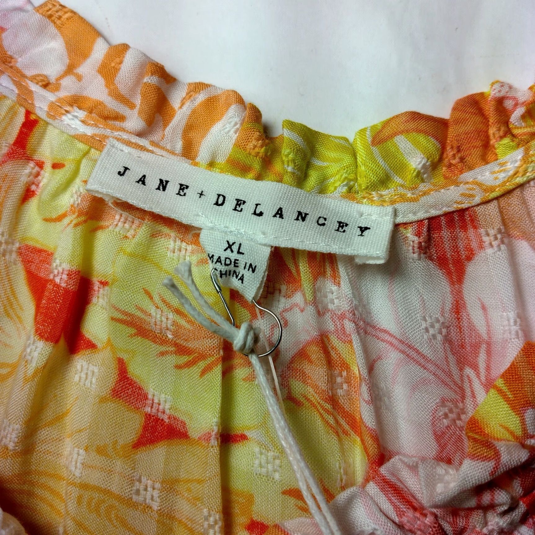 Vintage Jane + Delancey Women's Blouse XL Short Sleeve Rayon Peasant Floral Tie Neck Boho Summer Size XL / US 12-14 / IT 48-50 - 4 Thumbnail