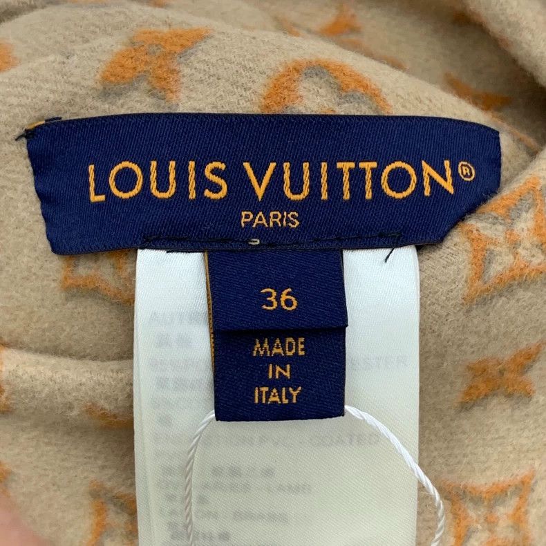 Louis Vuitton Louis Vuitton 23 Brown logo full print sheepwool reversibl Size XS / US 0-2 / IT 36-38 - 5 Thumbnail