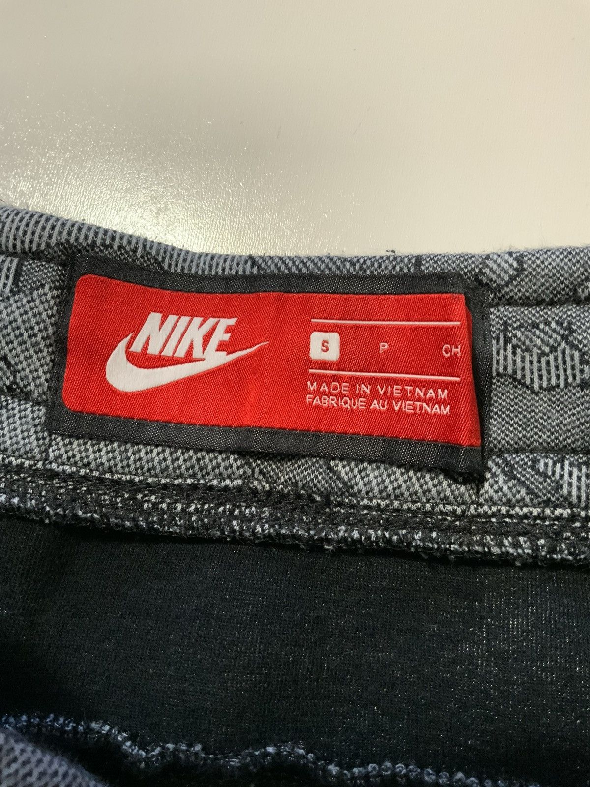 Nike Nike Tech Fleece Jacquard Grey Camouflage Jogger Track Pants Size US 30 / EU 46 - 5 Thumbnail