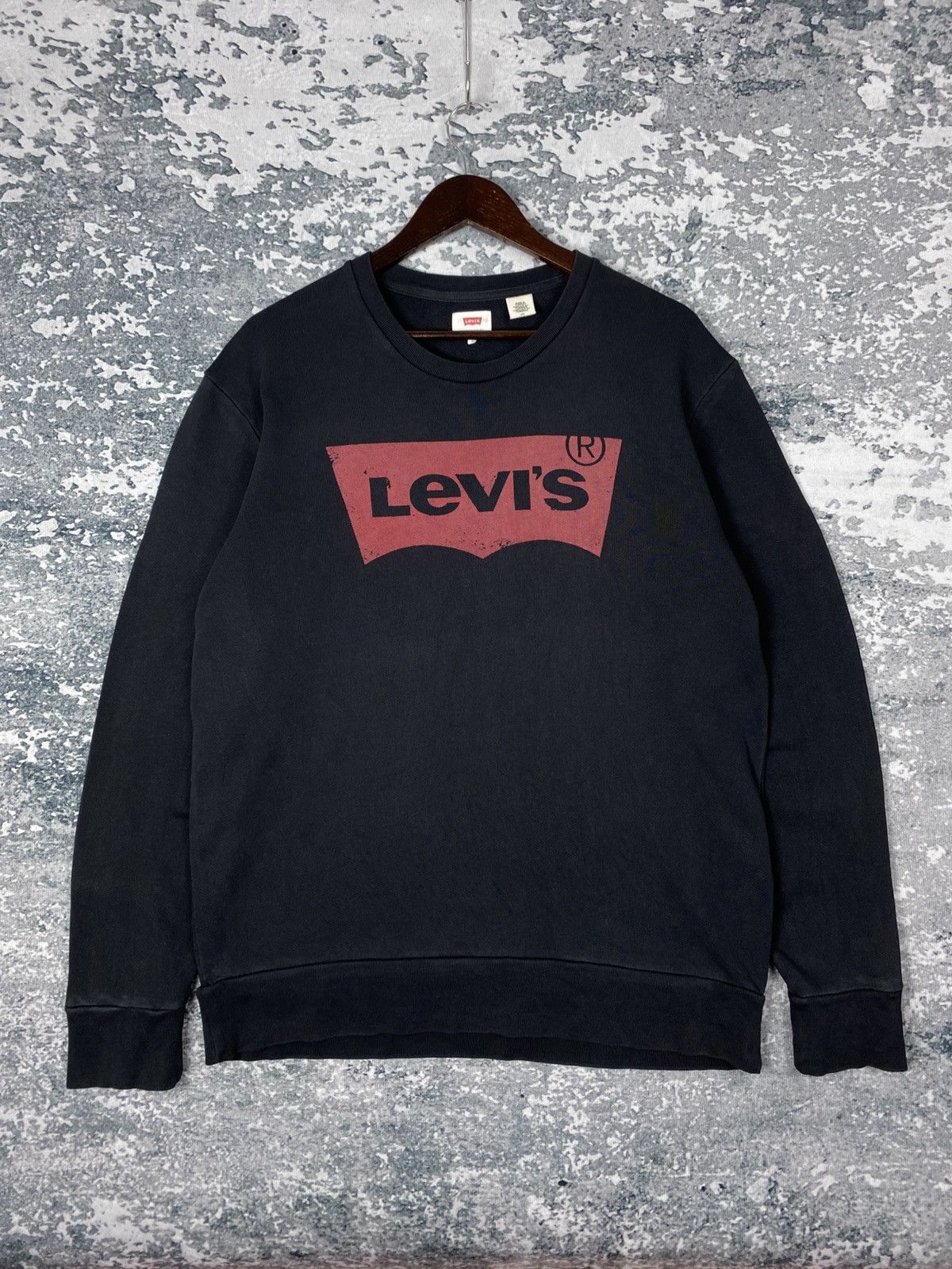Levi's Vintage Levi's Crewneck Sweatshirts Size US L / EU 52-54 / 3 - 1 Thumbnail