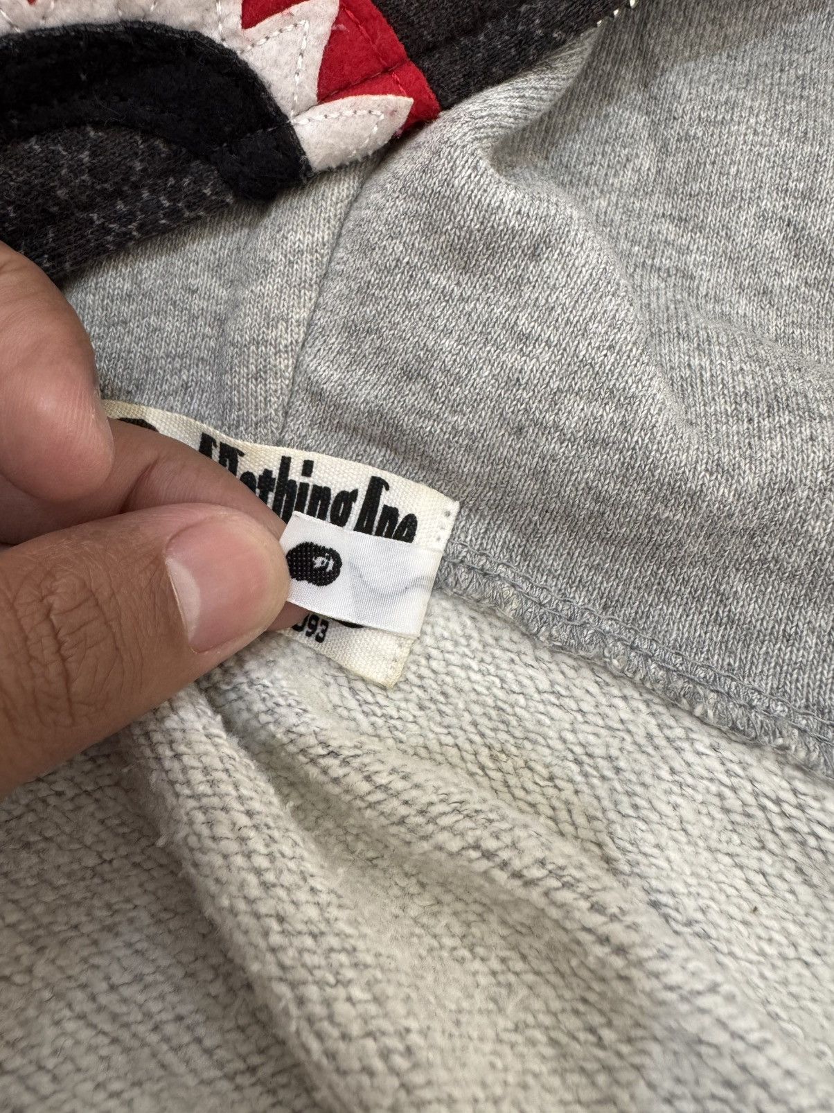 Bape VINTAGE BAPE SHARK WGM GREY ZIP HOODIE Size US XL / EU 56 / 4 - 11 Thumbnail