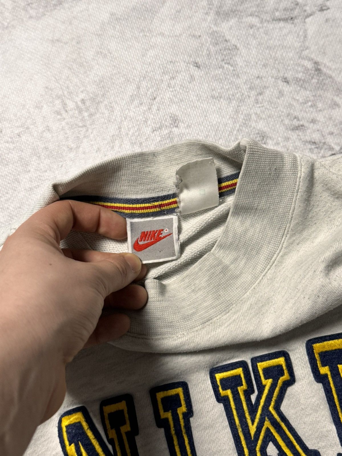 Nike × Vintage 90s Nike Vintage Big Logo Oversize Sweatshirt Crewneck Size US M / EU 48-50 / 2 - 6 Thumbnail