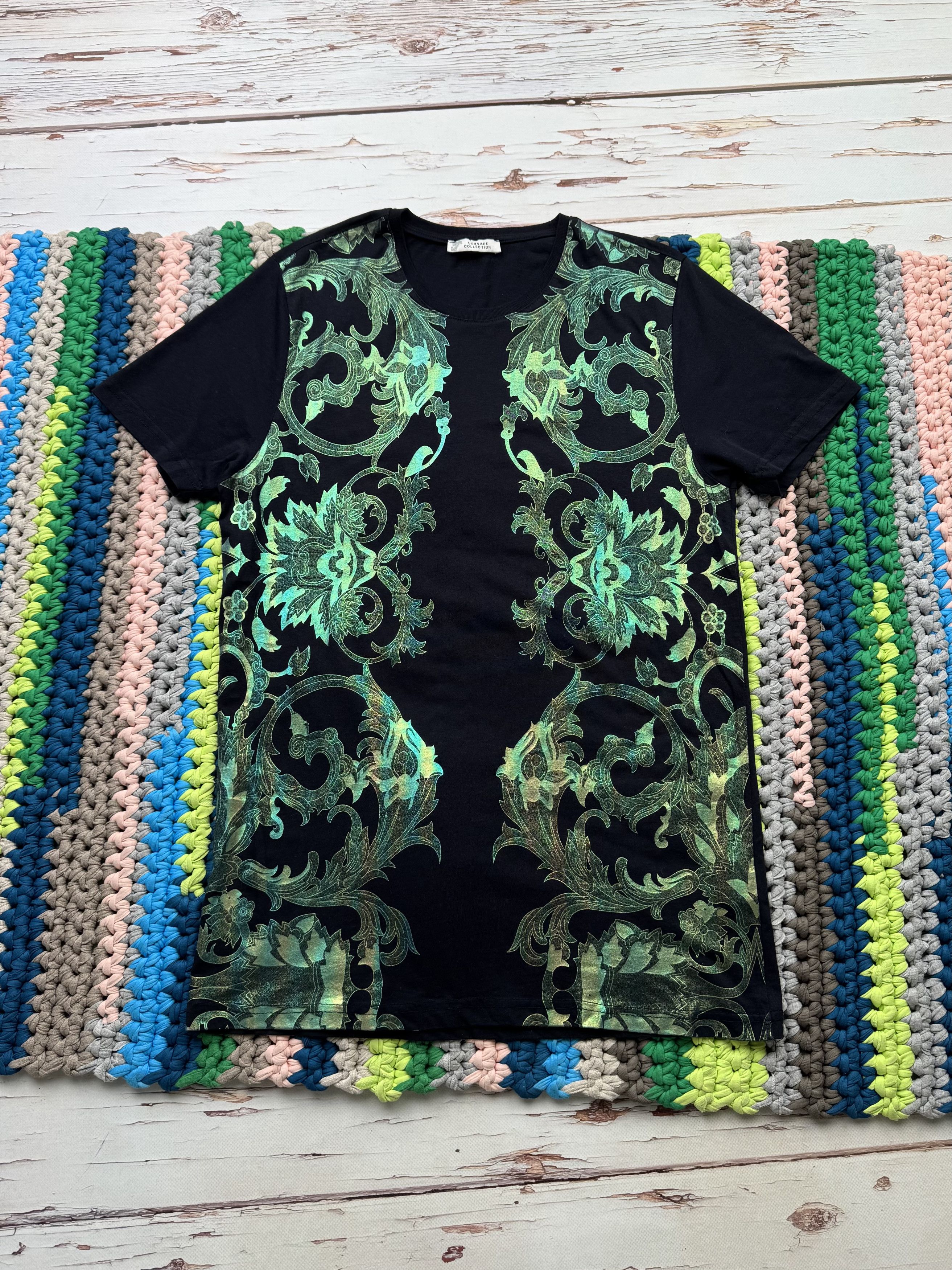 Versace VERSACE Men T-Shirts 78GAHT05 CJ00T G03 WHITE | Grailed