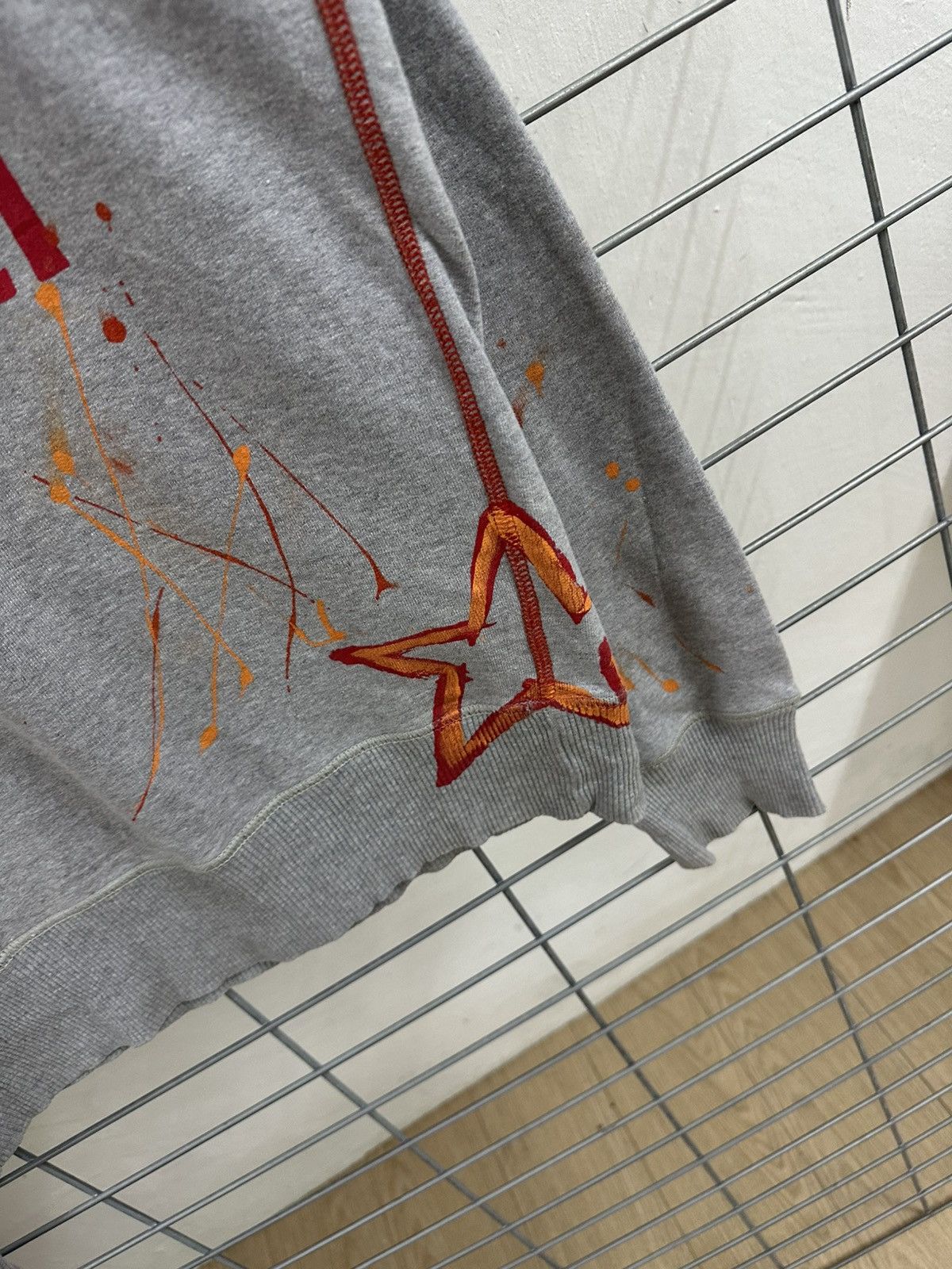 Diesel Vtg Diesel Industry Futuristic Dream Y2K Splatter Sweatshirt Size US L / EU 52-54 / 3 - 6 Thumbnail