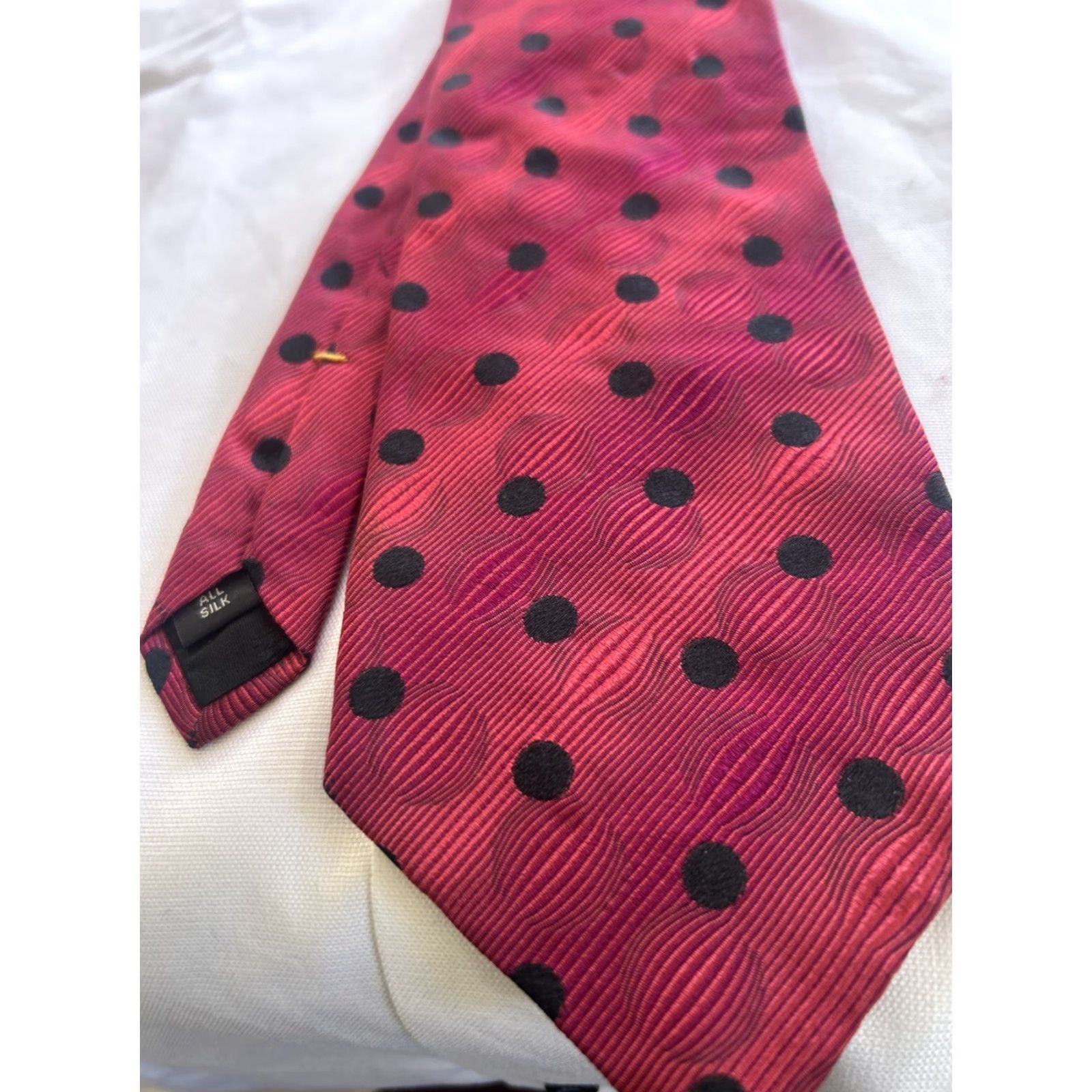 Vintage VINTAGE Tom James Neck Tie All Silk Plum Blk Polka Dot Men’s Tie 58”L x 3.75”W Size ONE SIZE - 3 Thumbnail
