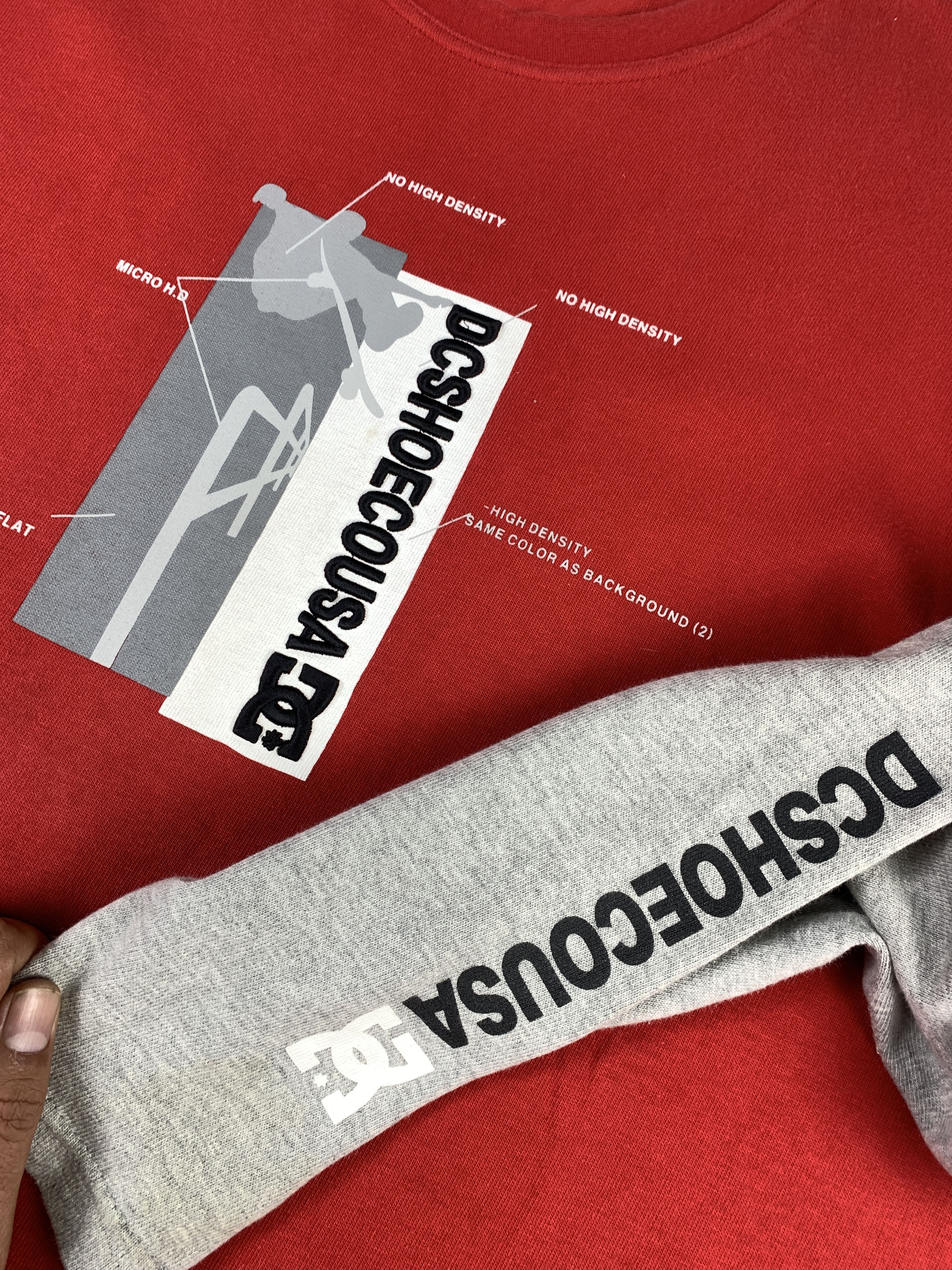 Japanese Brand 2000s DCShoes CO USA Skate Graphic Extra Sleeve Tee (XXL) Size US XXL / EU 58 / 5 - 2 Thumbnail