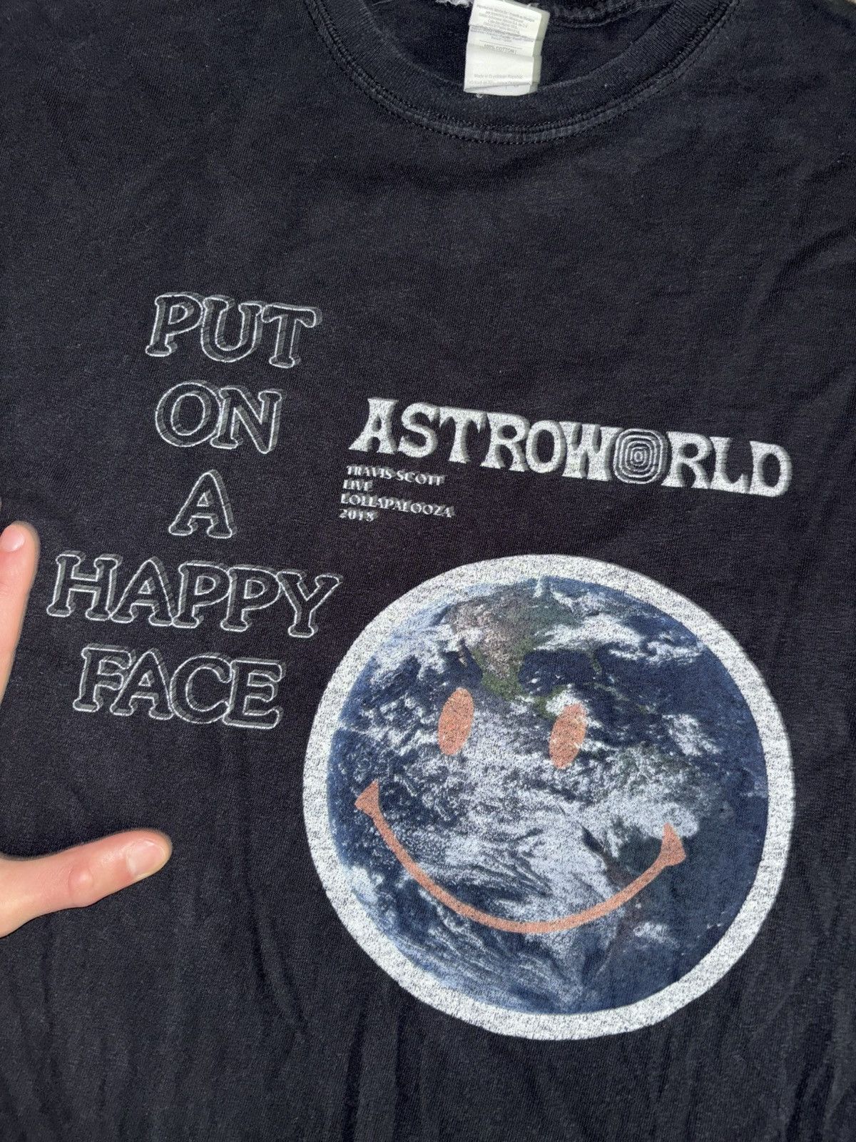 Travis Scott Travis Scott Astroworld Tour 'Put On A Happy Face' T-Shirt Size US L / EU 52-54 / 3 - 3 Thumbnail