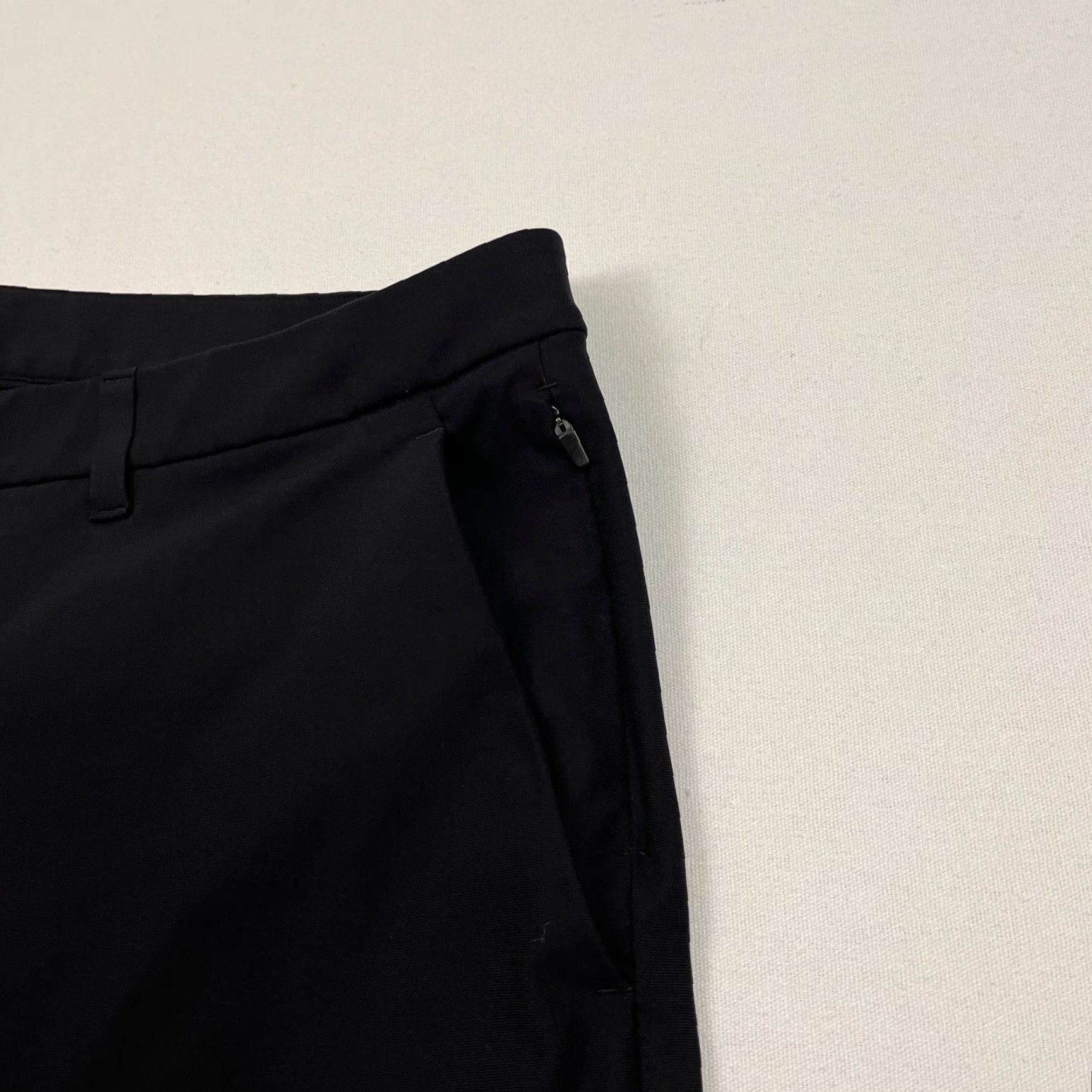 Lululemon Lululemon ABC Classic Fit Pants Men 40 x 35 Black Travel Office Golf Work Casual Size US 40 / EU 56 - 7 Thumbnail