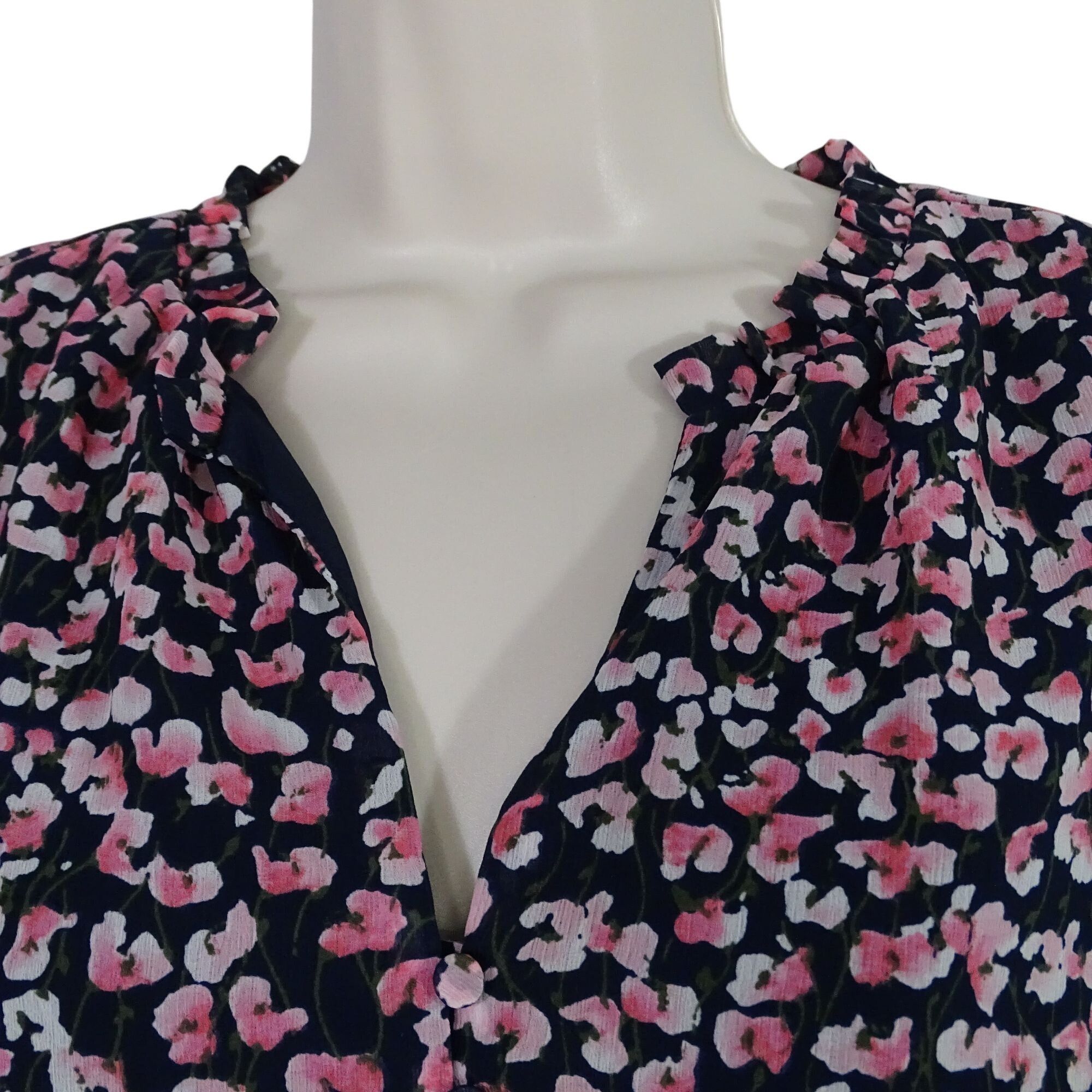 J.Crew J Crew Floral Print Cap Sleeve Blouse Women Size M Blue Pink Size M / US 6-8 / IT 42-44 - 2 Thumbnail