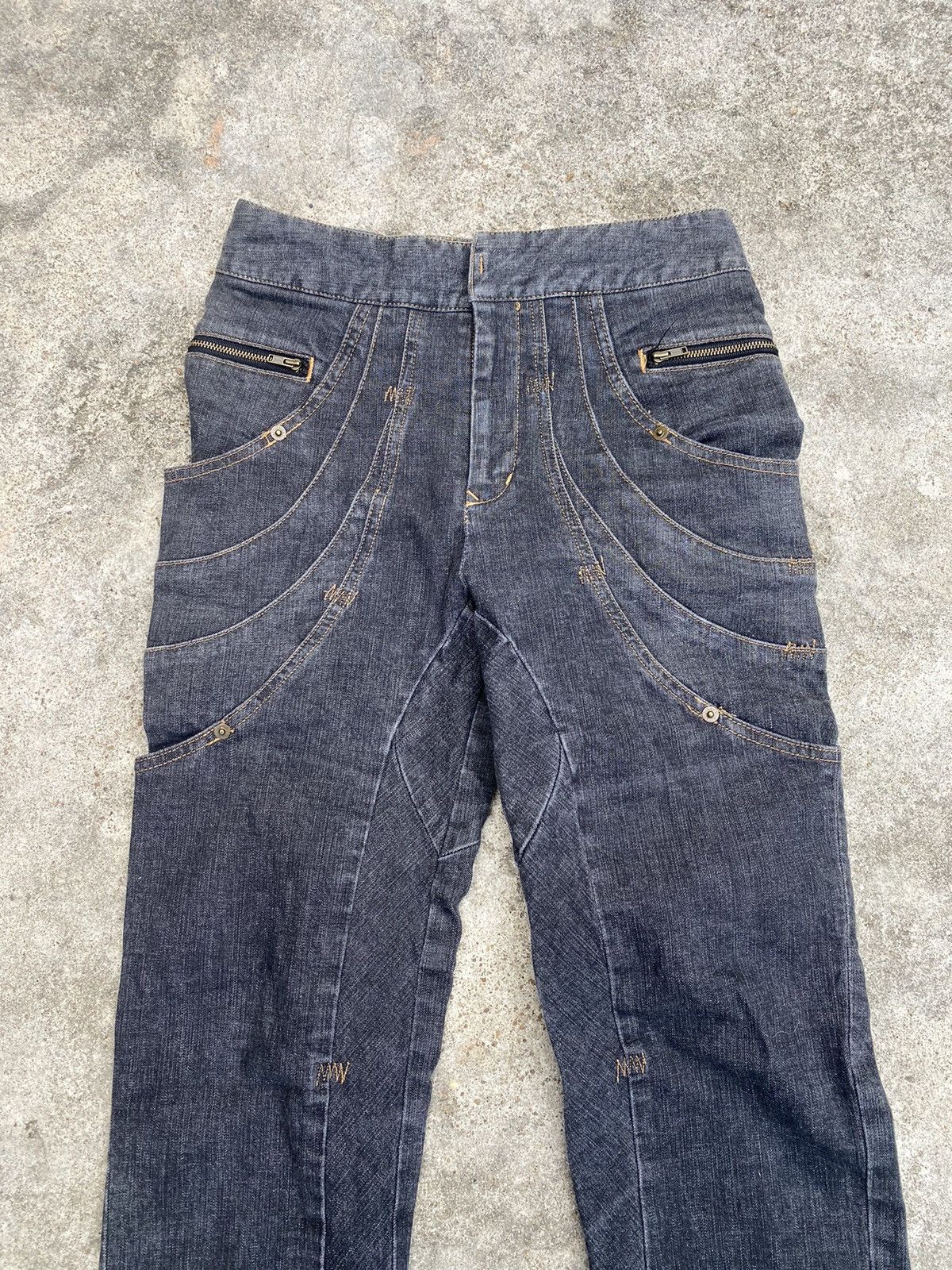 Issey Miyake 💸BINDINGOFFER💸Tsumori Chisato Issey Diffrent Pocket Jeans Size US 26 / EU 42 - 2 Thumbnail
