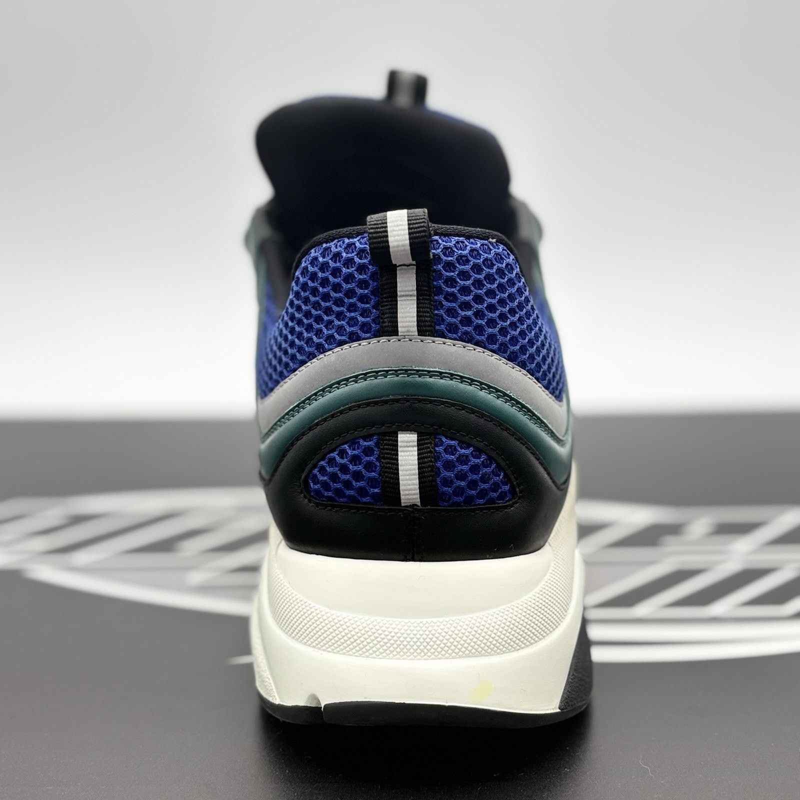 Dior Size 50 (17 US) - Dior B22 Sneaker | GREAT CONDITION! Size US 15 / EU 48 - 3 Thumbnail