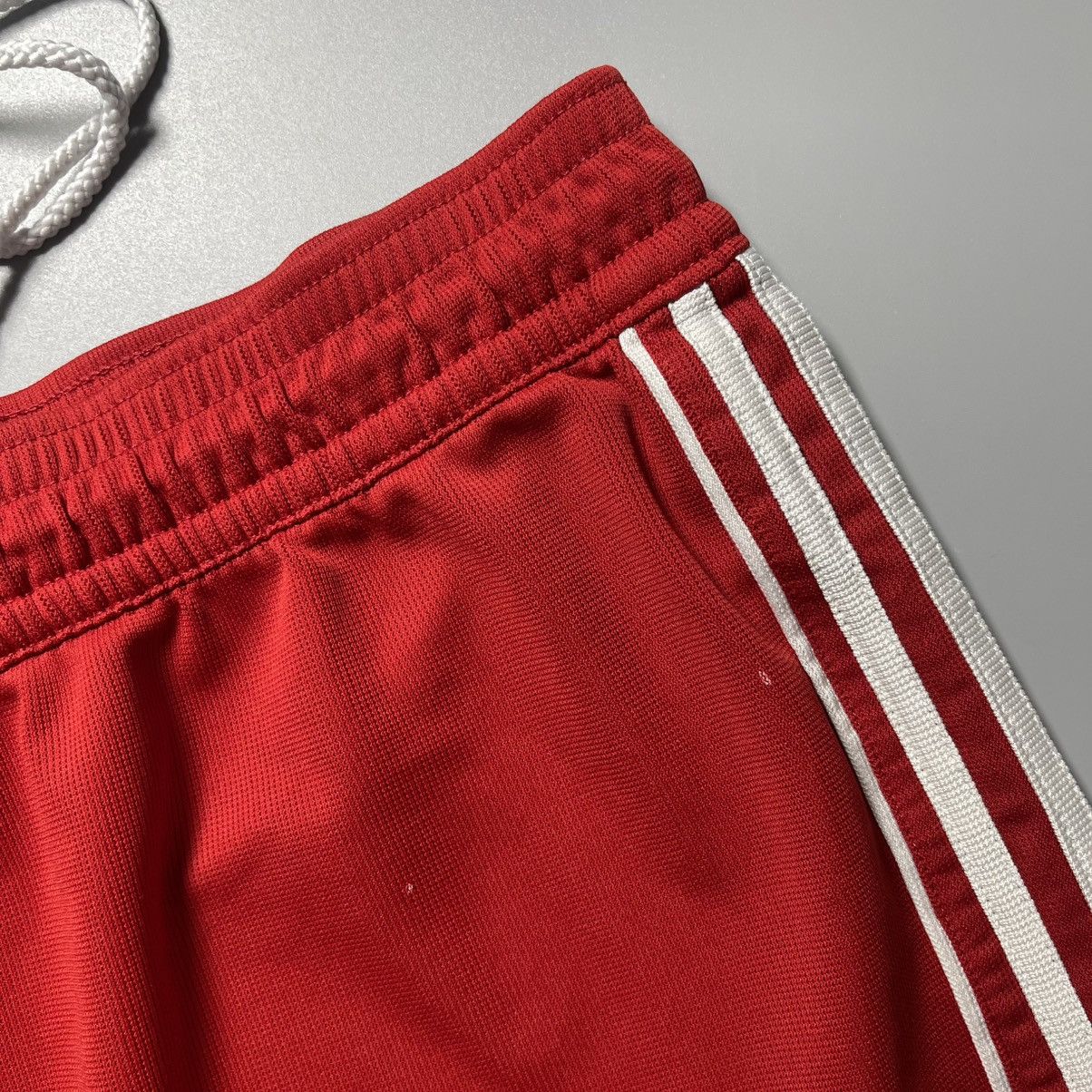 Vintage BAYERN ADIDAS 2006/2007 FOOTBALL SHORTS #31 SCHWEINSTEIGER Size US 43 - 4 Thumbnail
