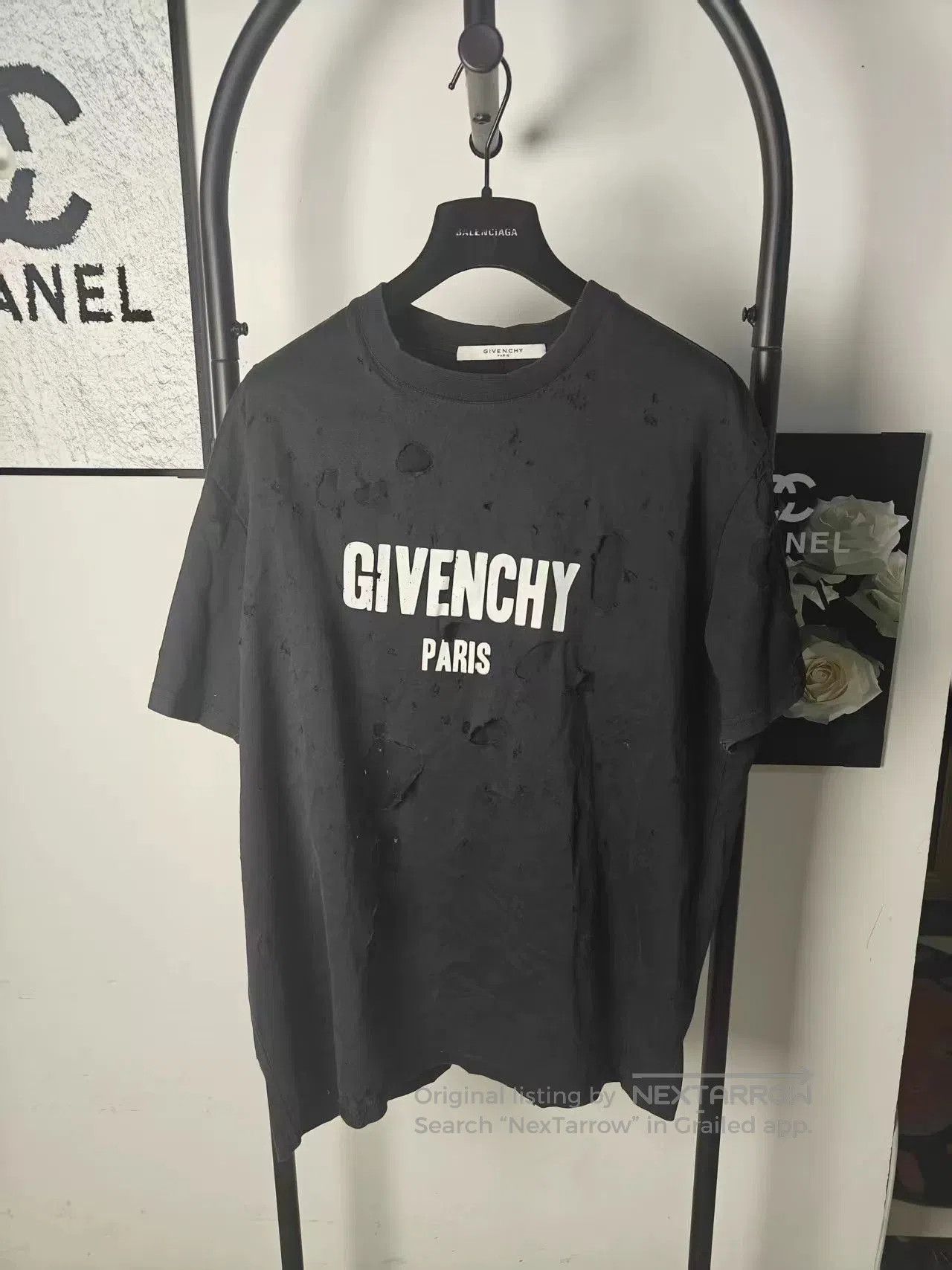 Givenchy Givenchy Short Sleeve T-shirt With Distress. Size US M / EU 48-50 / 2 - 1 Thumbnail