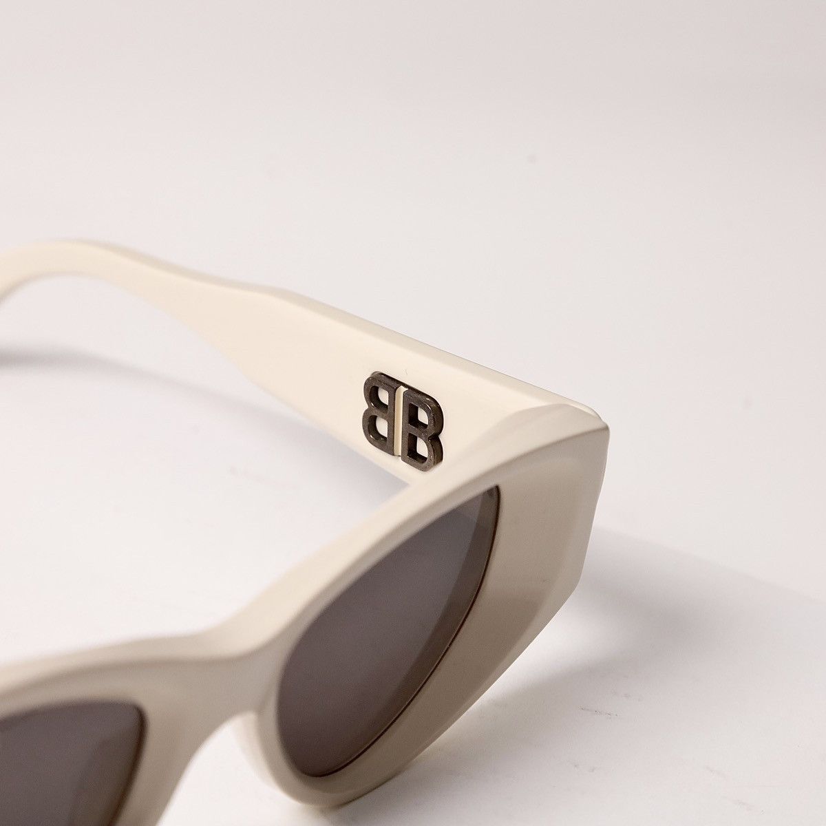 Balenciaga BALENCIAGA BB0243S SUNGLASSES Size ONE SIZE - 4 Thumbnail