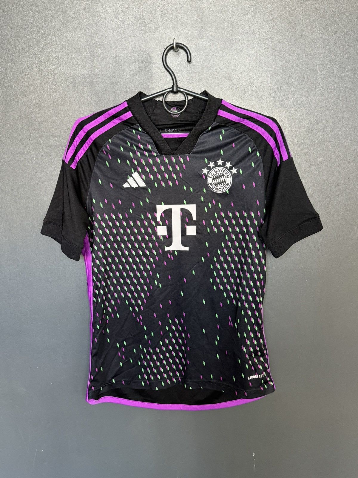 Adidas KIDS New Bayern Munchen 23/24 Away Football Jersey Size US XS / EU 42 / 0 - 1 Thumbnail