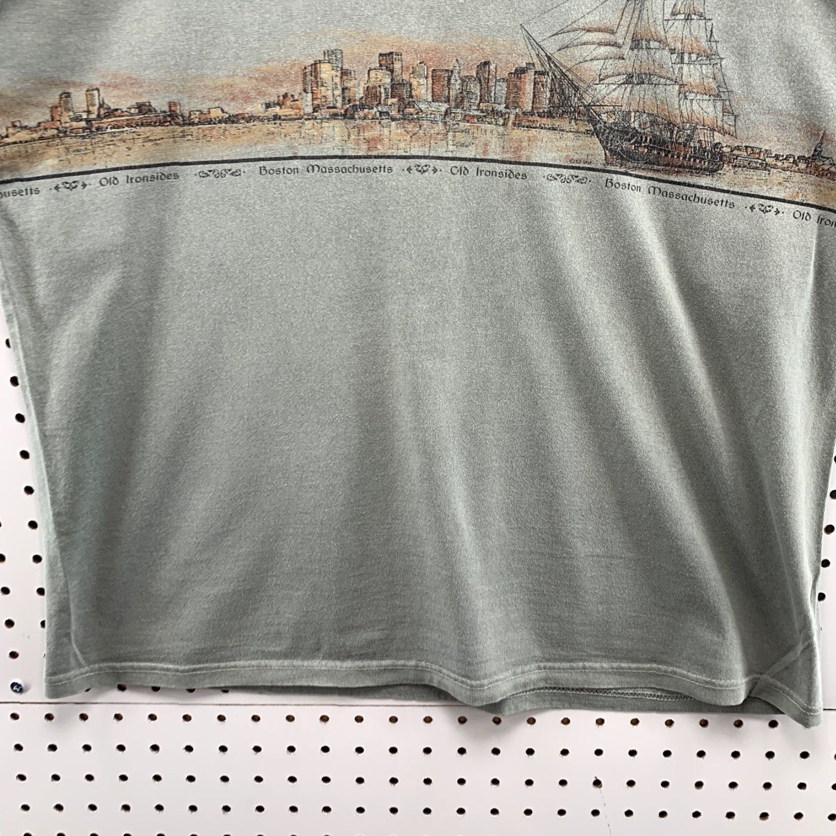 Vintage VINTAGE USS Constitution Shirt Large Adult L Gray Boston History Graphic Print Mens Size US L / EU 52-54 / 3 - 6 Thumbnail