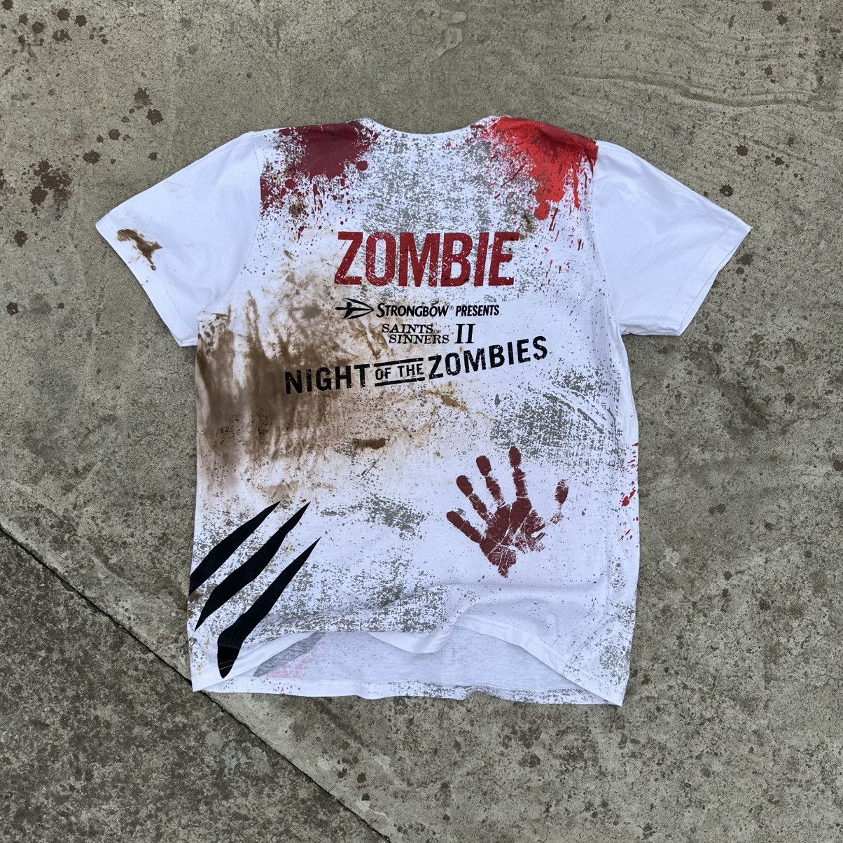 Japanese Brand × Vintage Vintage Strongbow T-shirts Night Of the Zombie Custom Size US M / EU 48-50 / 2 - 4 Thumbnail