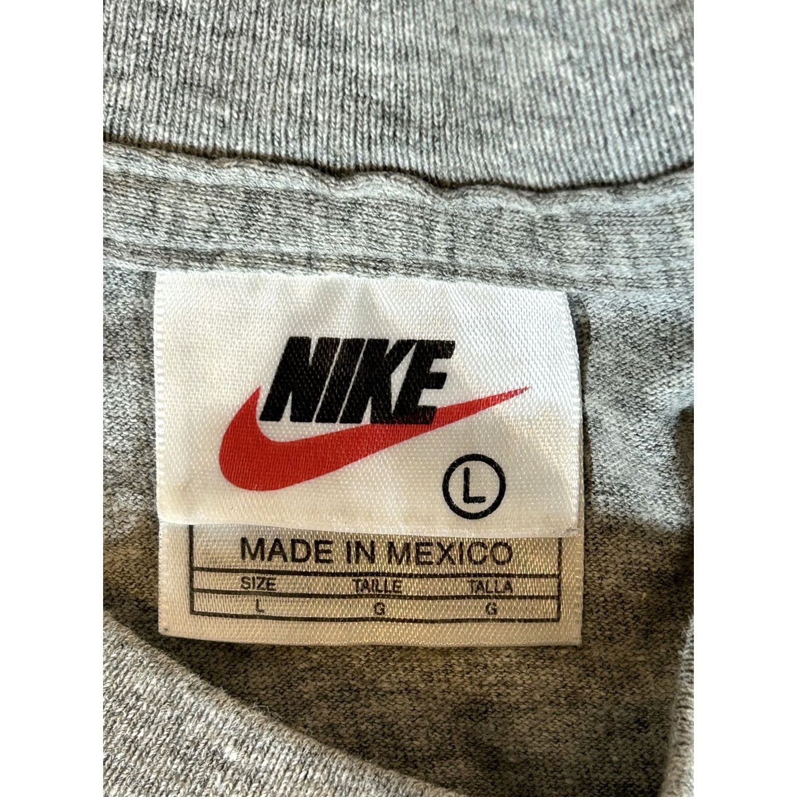 Nike VINTAGE Nike Shirt Men Large Athletics Graphic Short Sleeve 90s Retro Sportswear Cotton Polyester Gray Crew Neck Logo Size US L / EU 52-54 / 3 - 7 Thumbnail