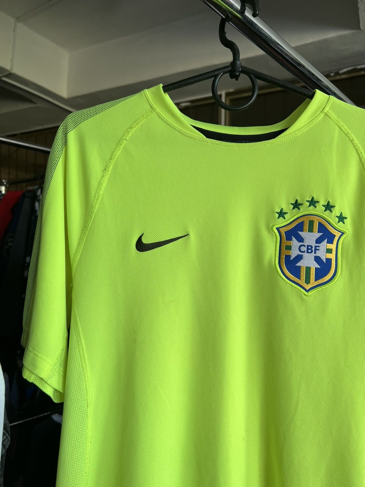 Nike Nike Brazil 2014 / 2015 Soccer Jersey Size US S / EU 44-46 / 1 - 2 Thumbnail