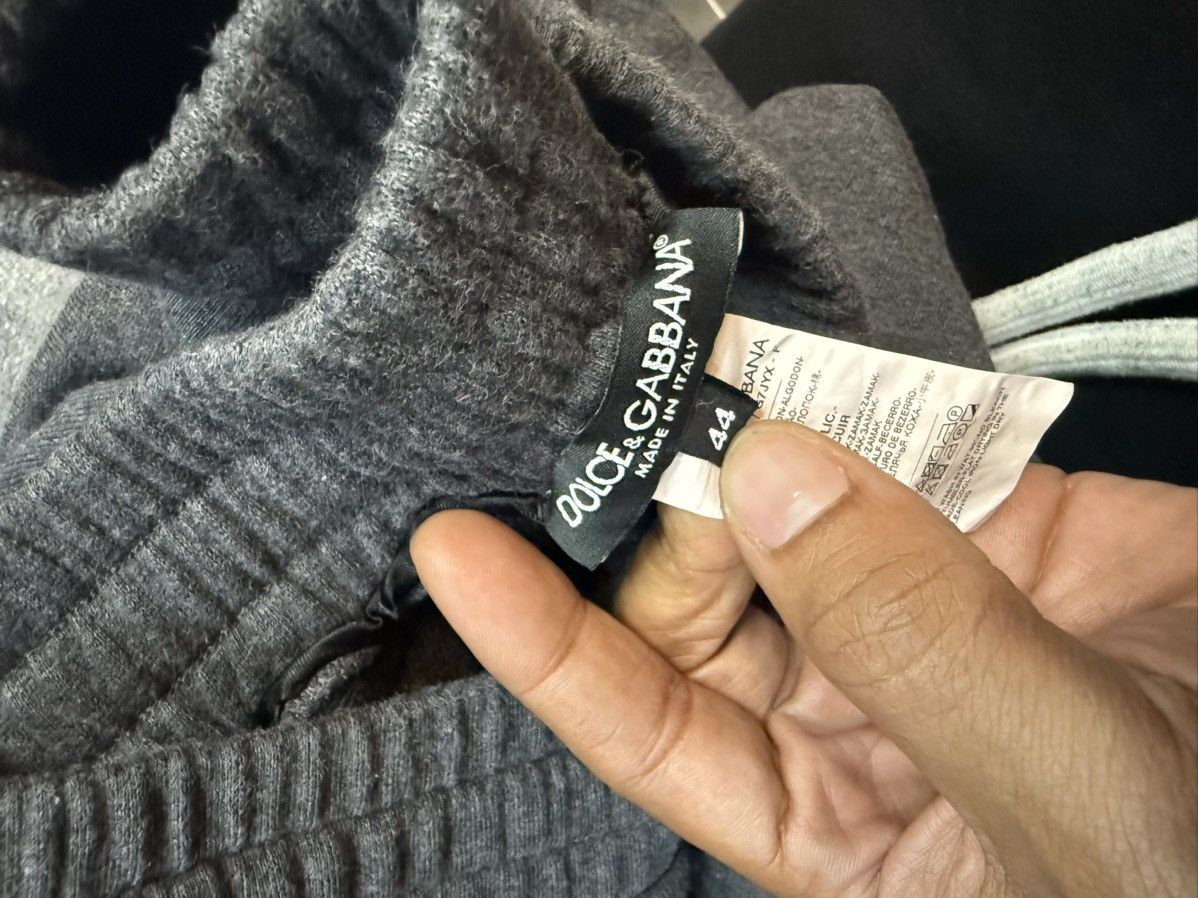 Dolce & Gabbana Dolce & Gabbana Gray sweatpants size small Size US 30 / EU 46 - 4 Thumbnail