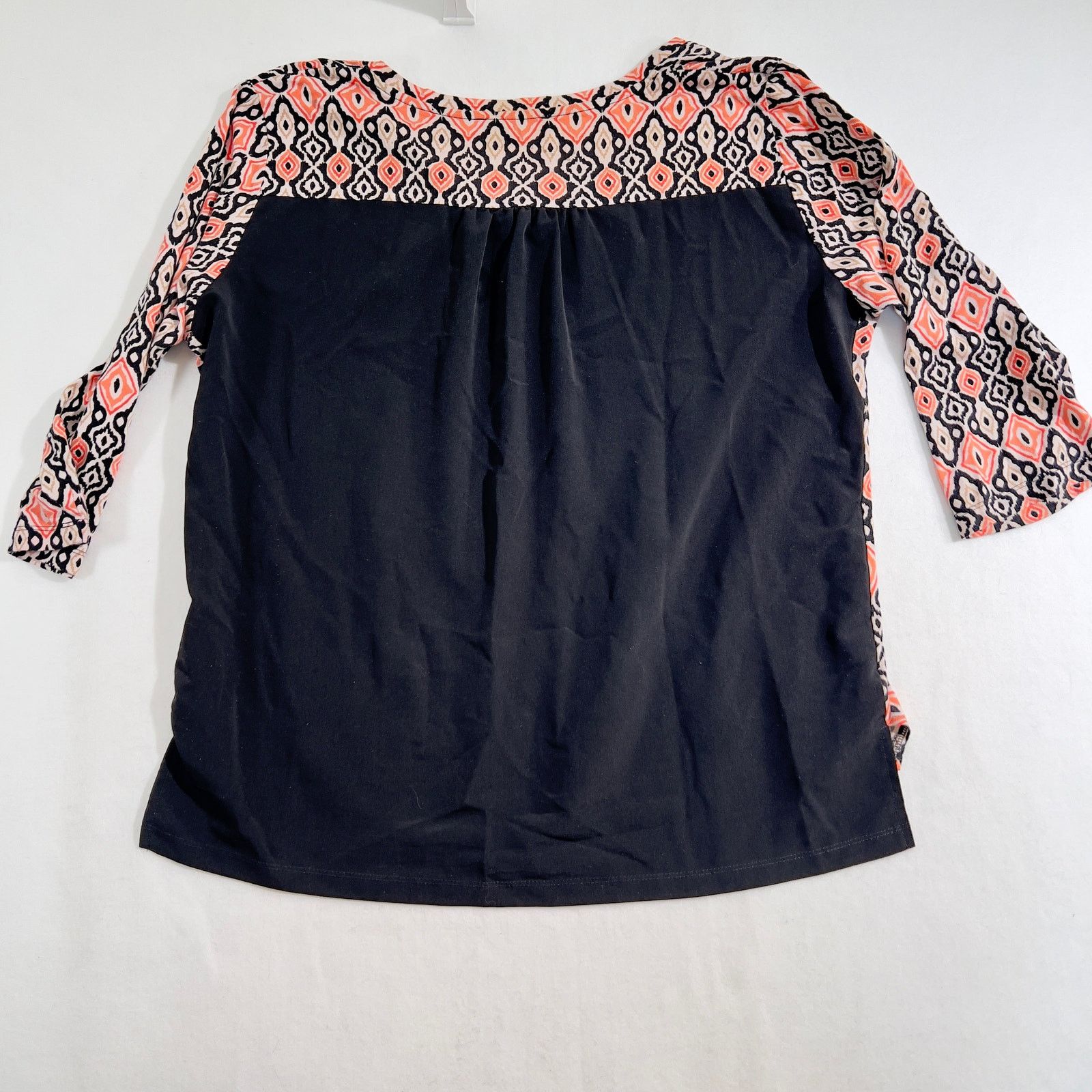 Jones New York Jones New York Signature Top Woman's L V-Neck 3/4 Sleeve Geo Size L / US 10 / IT 46 - 3 Thumbnail