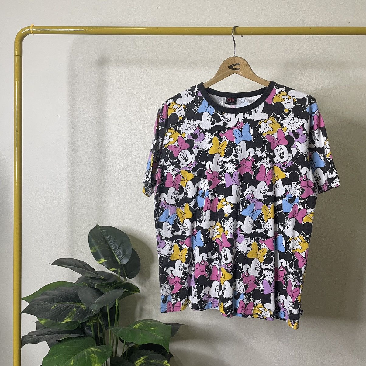 Disney × Japanese Brand × Mickey Mouse Babydoll Japanese Streetwear Brand x Minnie Mouse AOP Tee Size US L / EU 52-54 / 3 - 1 Thumbnail