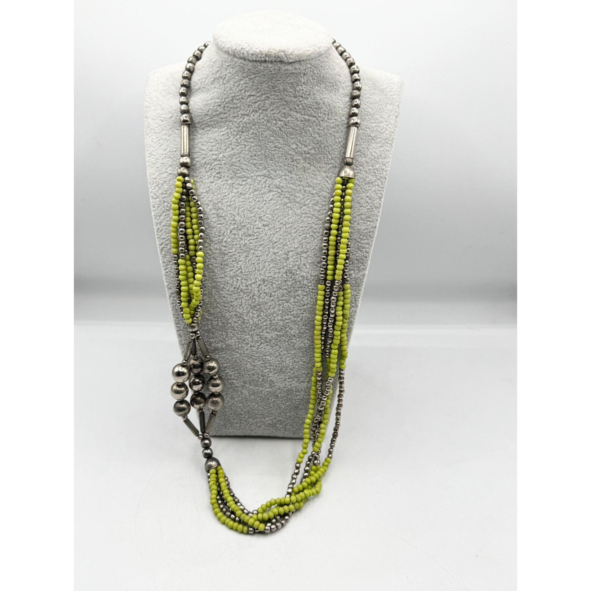 Vintage Vintage green wood & silver metal multi strand beaded neckla Size ONE SIZE - 4 Thumbnail
